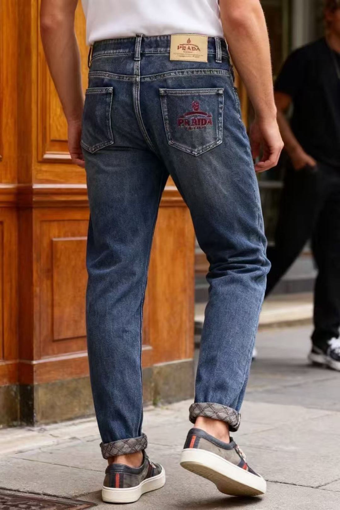 🔥普拉*/Pr*da.25秋季新品时尚男士牛仔裤👖采用客供水洗弹力牛仔裤！奢华经典品牌字母Logo设计！