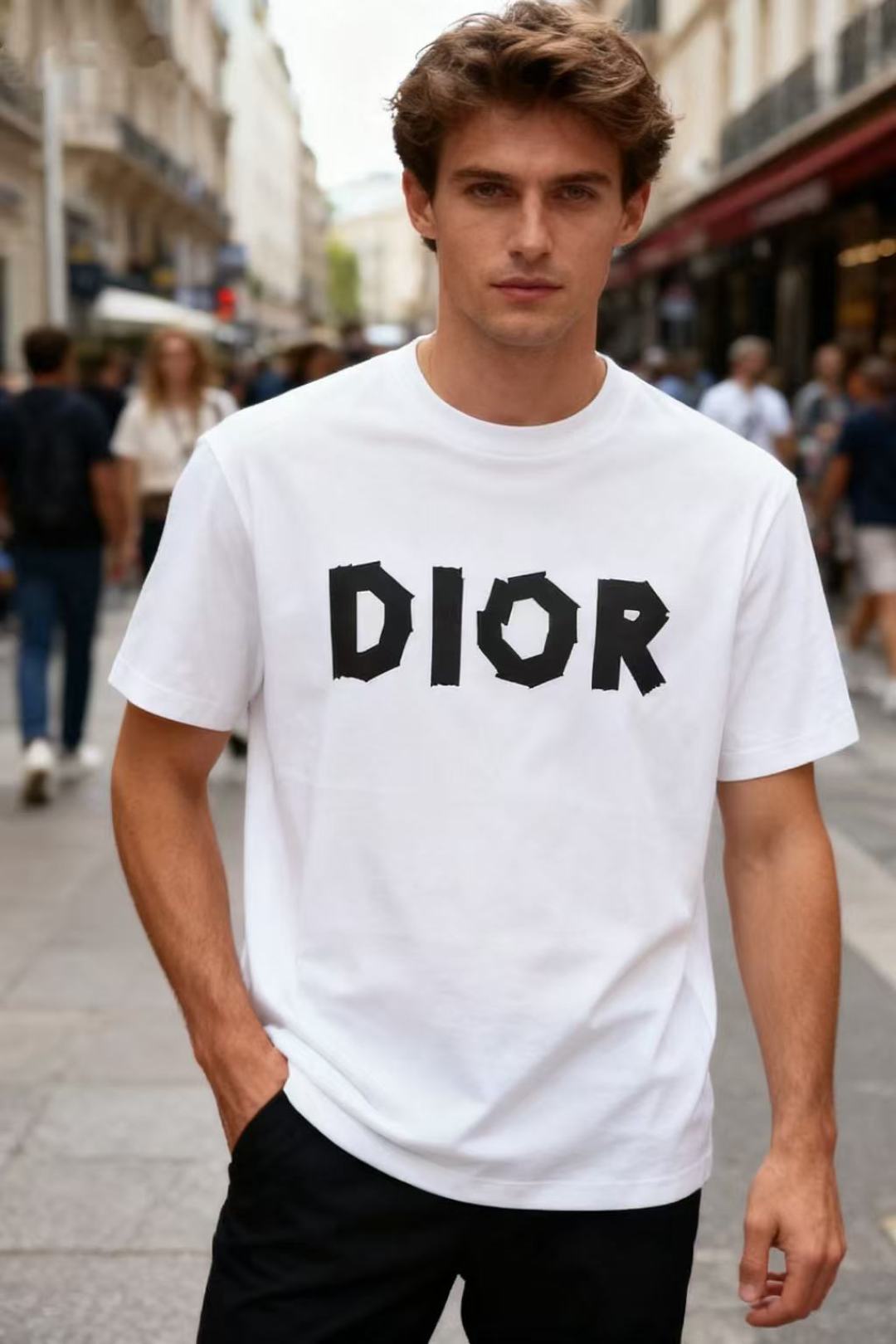 NO:567333,Dior/Christian D*or. 25 new autumn men's fashion round neck short-sleeved luxury classic brand letter LOGO marked on the upper body, you can feel the youth and fashion brought by this design!  The overall style is fashionable and trendy, and it is made of comfortable pure cotton fabric that is soft and skin-friendly!  It also has a nice crisp and drapey upper body with fashionable and trendy colors, a must-have item for trendy men!  Counter sizes M-4XL, shipped the next day!  ,,dior,T-shirt,alexander wang19860909迪奥/Christian D*or. 25秋季新款男士时尚圆领短袖奢华经典品牌字母LOGO标识标注上身就能体会这款设计带来的年轻与时尚感！整体时尚而有潮流,采用舒适纯棉面料 柔软亲肤！又有很好的挺括 垂感 上身时尚潮流色系,潮男必备单品！ 专柜尺码M-4XL,隔天出货！,,dior,T-shirt,alexander wang,Men's clothing