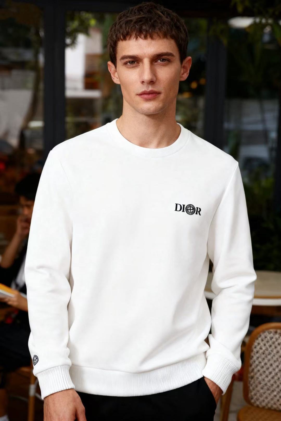 NO:567329,Dior/Christian Di*r. New autumn fashion men’s round neck long-sleeved sweatshirt!  The luxury classic brand’s customized LOGO is matched with high-end top-grade fabrics, which are comfortable and warm. It can be anti-static and feels comfortable and smooth. The details are full of high-end. The shape is super crisp and stylish. It is a versatile item for street sports. The upper body is low-key yet luxurious. A must-have for trendy men!  Counter sizes M-5XL, shipped the next day!  ,,dior,hoodie,sweatshirts,alexander wang19860909迪奥/Christian Di*r. 秋季新品时尚男士圆领长袖卫衣！奢华经典品牌定制LOGO搭配采用高档顶级面料,舒适保暖极佳 可防静电手感舒适顺滑 ,细节之处尽显高级,版型超赞挺括有型 ,街头运动百搭单品,上身低调而不失奢华,潮男必备款！专柜尺码M-5XL,隔天出货！,,dior,hoodie,sweatshirts,alexander wang,Men's clothing