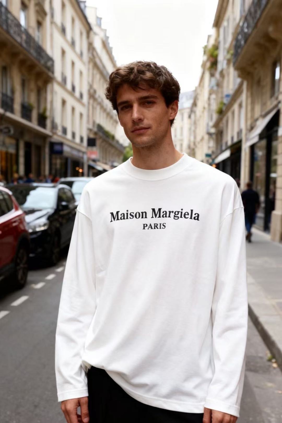 NO:596630,Martin Margiela. New for fall!  Classic men's round neck trendy long-sleeved shirt!  Made of comfortable and warm fabric!  The original logo of a luxury classic brand. The fabric is soft in texture and the style is simple and fashionable. It is a light luxury street style item. It is suitable for daily casual wear and can easily create a trendy look. Sizes S-XL, shipped the next day!  ,,masion margiela,alexander wang19860909马丁马吉拉. 秋季新品！经典男士圆领潮牌长袖衫！采用舒适保暖面料！奢华经典品牌原版LOGO标识,面料质感柔软,风格简约时尚,属于街头轻奢风单品,适合日常休闲穿搭,能轻松打造潮流感造型.尺码S-XL,隔天出货！,,masion margiela,alexander wang,Men's clothing