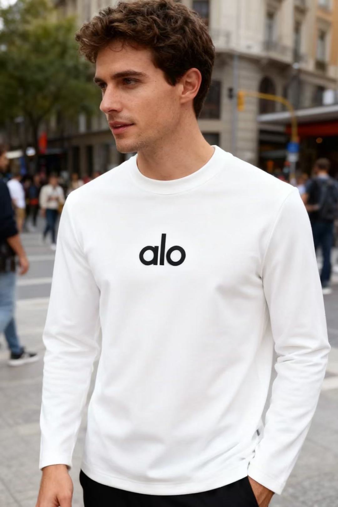 NO:596618,alo. New products for fall!  Fashionable men's long-sleeved base layer shirt!  Made of comfortable modal cotton fabric, the texture is smooth and smooth, and the style is simple and versatile!  Classic brand letter LOGO design on the chest!  It can be used as a basic inner layer, matched with a jacket, or worn alone to show a simple style. It is suitable for daily commuting, leisure travel and other scenarios. It is a practical basic item in men's wardrobe. Sizes M-4XL, half a size too small!  Ships next day!  ,,jackets & coats,alexander wang19860909alo. 秋季新品！时尚男士长袖打底衫！采用舒适莫代尔棉面料质感平整顺滑,风格偏向简约百搭！胸前经典品牌字母LOGO设计！可作为基础内搭,搭配外套、也可单穿展现简约风格,适用于日常通勤、休闲出行等多种场景,是男士衣橱中实用的基础单品.尺码M-4XL,偏小半码！隔天出货！,,jackets & coats,alexander wang,Men's clothing