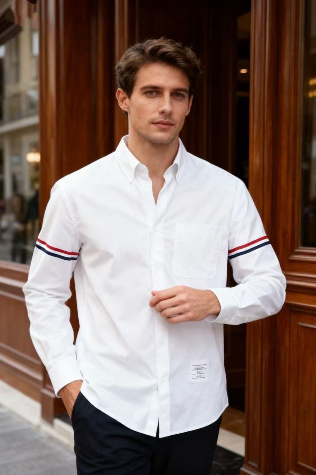 NO:596601,Tom Brown/Tb.'s new autumn men's fashionable long-sleeved shirts are made of comfortable cotton fabric!  The customized LOGO design of a luxury classic brand is simple and elegant, reflecting the brand's fine craftsmanship and high-end positioning in classic clothing. It is suitable for business or leisure occasions and shows the taste and style of the wearer!  Sizes 48-56, shipped next day!  ,,thom browne,shirts,alexander wang19860909汤姆布朗/Tb. 秋季新品男士时尚长袖衬衫采用舒适纯棉面料！奢华经典品牌定制LOGO设计简约大气,体现了品牌在经典服饰上的精细工艺与高端定位,适合商务或休闲场合的穿搭,展现穿着者的品味与格调！ 尺码48-56,隔天出货！,,thom browne,shirts,alexander wang,Men's clothing