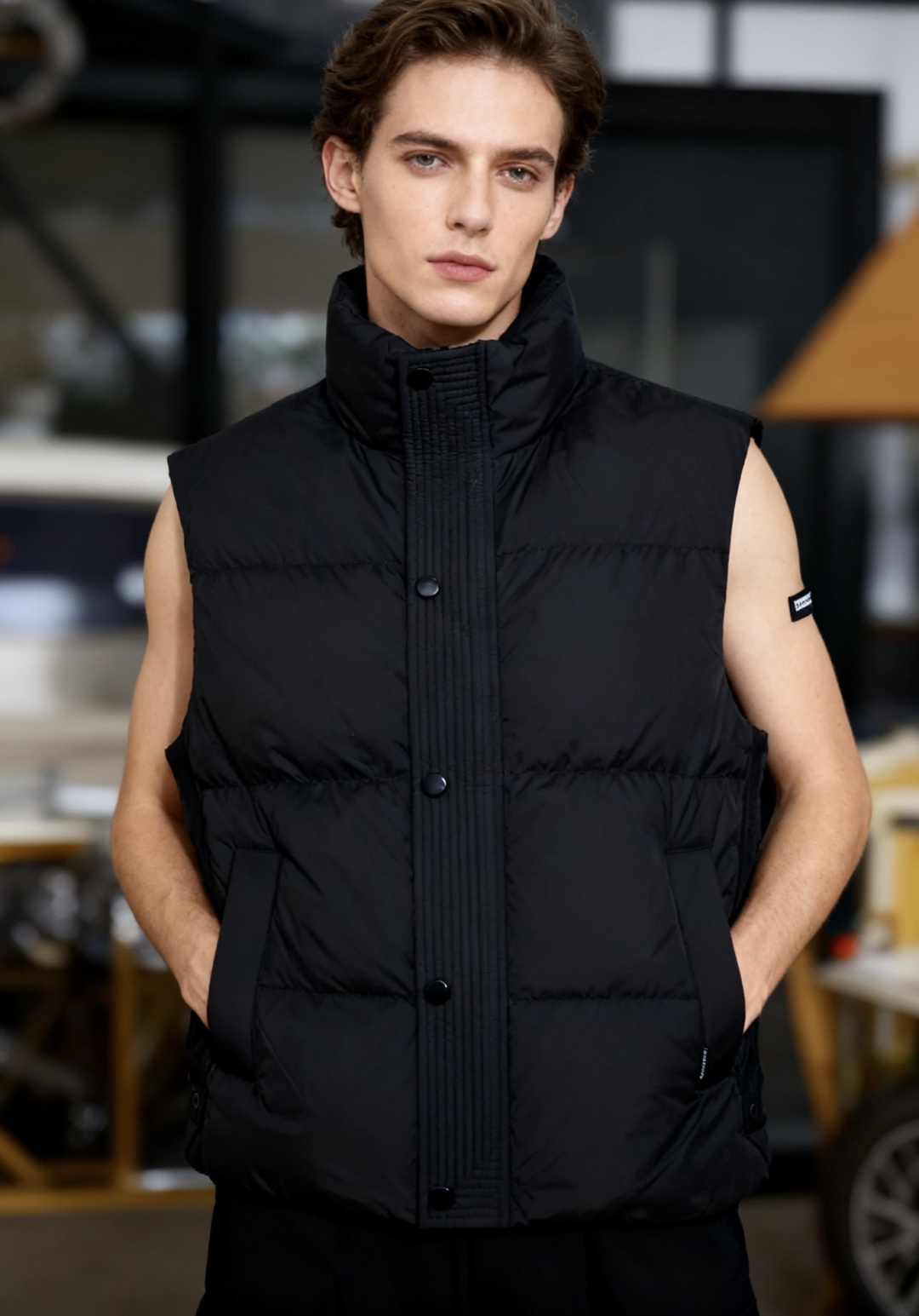 NO:598646,Canada Goose. 25 new autumn and winter down vest!  The classic stand-up collar wind-resistant design is comfortable and warm, and is full of class. The luxurious classic logo perfectly outlines the modern and fashionable aesthetics and visual aesthetics. The amount of down is extremely good, which makes it more luxurious, and the thermal insulation effect is unquestionable. It is filled with European standard 90 down, super warm, handsome and not bloated. It is a winter cold-proof artifact. It will be released at the same time through the pipe network, which will definitely make you stunning throughout autumn and winter!  Counter sizes 48-56, shipped the next day!  ,,down jacket,alexander wang19860909加拿大鹅. 25秋冬新品羽绒马甲！经典立领抗风设计舒适保暖,档次十足,奢华经典logo完美勾勒出现代又时尚美学以及视觉审美方面的层次感,充绒量更是极佳,更显奢华气息,保暖效果更是毋庸置疑.填充欧标90绒,超级保暖,又帅气还不臃肿,属于冬季御寒神器,管网同步发售,绝对能让你惊艳一整个秋冬！专柜尺码48-56,隔天出货！,,down jacket,alexander wang,Men's clothing