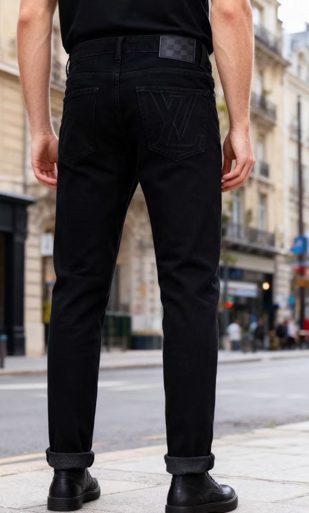 NO:599954,Lv/Louis Vuitton. 2025 new autumn original high-end men's dark versatile casual jeans!  Luxurious and classic brand letter LOGO accessories. Very comfortable to wear. Low-key yet luxurious. Very classy to wear. Needless to say the style and tailoring of the pants. The upper body is exquisite and high-end, made of top-quality materials. The real denim is made of high-end top-quality washed denim fabrics. The quality is outstanding. After heavy washing, the pants are very soft!  Don't be picky, the upper body is absolutely stylish and extremely luxurious. Counter sizes are 29-38, no 35/37!  Ships next day!  ,,louis vuitton,louis vuitton,jeans,alexander wang19860909Lv/路易威. 2025秋季新款原单高端男士深色百搭休闲牛仔裤！奢华经典品牌字母LOGO配饰 身穿着非常舒适 低调不失奢华 穿出去非常有档次 裤型款式和裁剪亦无需多言 上身精致跃然高档一等一顶级质料 真正殿堂级的牛仔布选用 高档顶级洗水牛仔面料,品质卓然,经过重水洗使得裤子很柔软！不挑人 上身绝对的有型 极度奢华. 专柜尺码 29-38,无35/37！隔天出货！,,louis vuitton,louis vuitton,jeans,alexander wang,Men's clothing