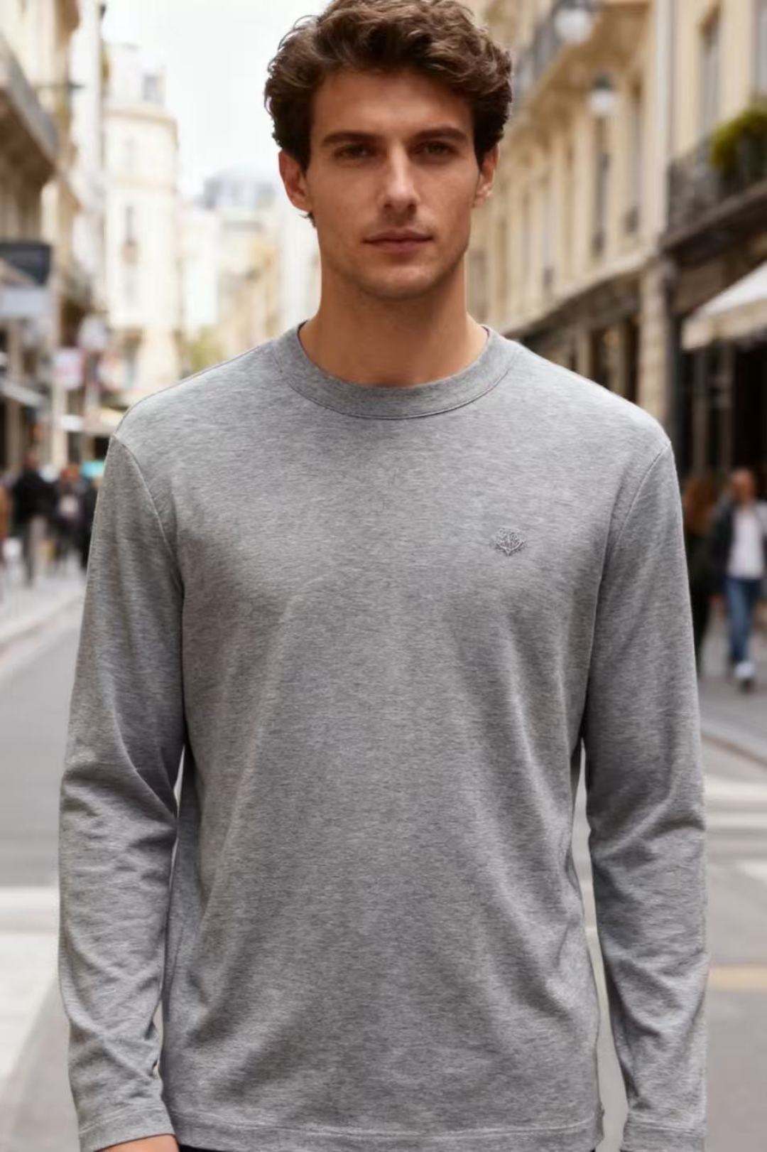 NO:598670,LP. New products for fall 2025!  Fashionable men's long-sleeved base layer shirt!  Made of comfortable cotton fabric, the texture is smooth and smooth, and the style is simple and versatile!  Exquisite embroidered LOGO design of the classic brand on the chest!  It can be used as a basic inner layer, matched with a jacket, or worn alone to show a simple style. It is suitable for daily commuting, leisure travel and other scenarios. It is a practical basic item in men's wardrobe. Sizes M-3XL, shipped the next day!  ,,loro piana,jackets & coats,alexander wang19860909LP. 2025秋季新品！时尚男士长袖打底衫！采用舒适棉面料质感平整顺滑,风格偏向简约百搭！胸前经典品牌精致绣花LOGO设计！可作为基础内搭,搭配外套、也可单穿展现简约风格,适用于日常通勤、休闲出行等多种场景,是男士衣橱中实用的基础单品.尺码M-3XL,隔天出货！,,loro piana,jackets & coats,alexander wang,Men's clothing