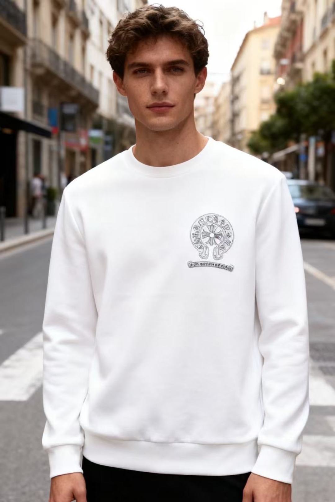 NO:610837,Kroxin. New products for autumn and winter 2025!  Fashionable men's round neck sweatshirt, luxury classic brand cross LOGO design!  It will definitely stand the test of time!  !  Made of high-end comfortable and warm cotton fabrics, super comfortable fabrics, very classy and a must-buy for those who know the goods!  The tailoring is slim-fitting, very refined, shows off aura, and highlights the sophistication of business men. This is unique, it has just the right amount of slim fit, and the upper body effect is great!  Counter sizes M-5XL, shipped the next day!  ,,chrome hearts,hoodie,sweatshirts,alexander wang19860909克罗心. 2025秋冬新品！时尚男士圆领卫衣奢华经典品牌十字架LOGO设计！绝对经得起时间的考验！！采用高档舒适保暖棉面料,超舒适面料,非常显档次懂货的必须入！版型剪裁属于修身款 非常精致,显气场,又会凸显商务男士的精致,这就是独到之处,恰到好处的修身,上身效果非常赞！专柜尺码M-5XL,隔天出货！,,chrome hearts,hoodie,sweatshirts,alexander wang,Men's clothing