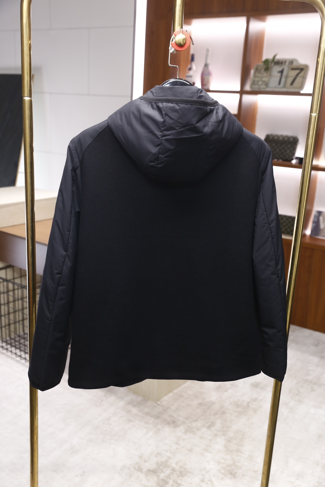 🔥lP🆕.2025秋冬新品时尚男士连帽夹克！舒适百搭，人气极高的一款单品！奢华经典品牌定制LOGO搭配👍