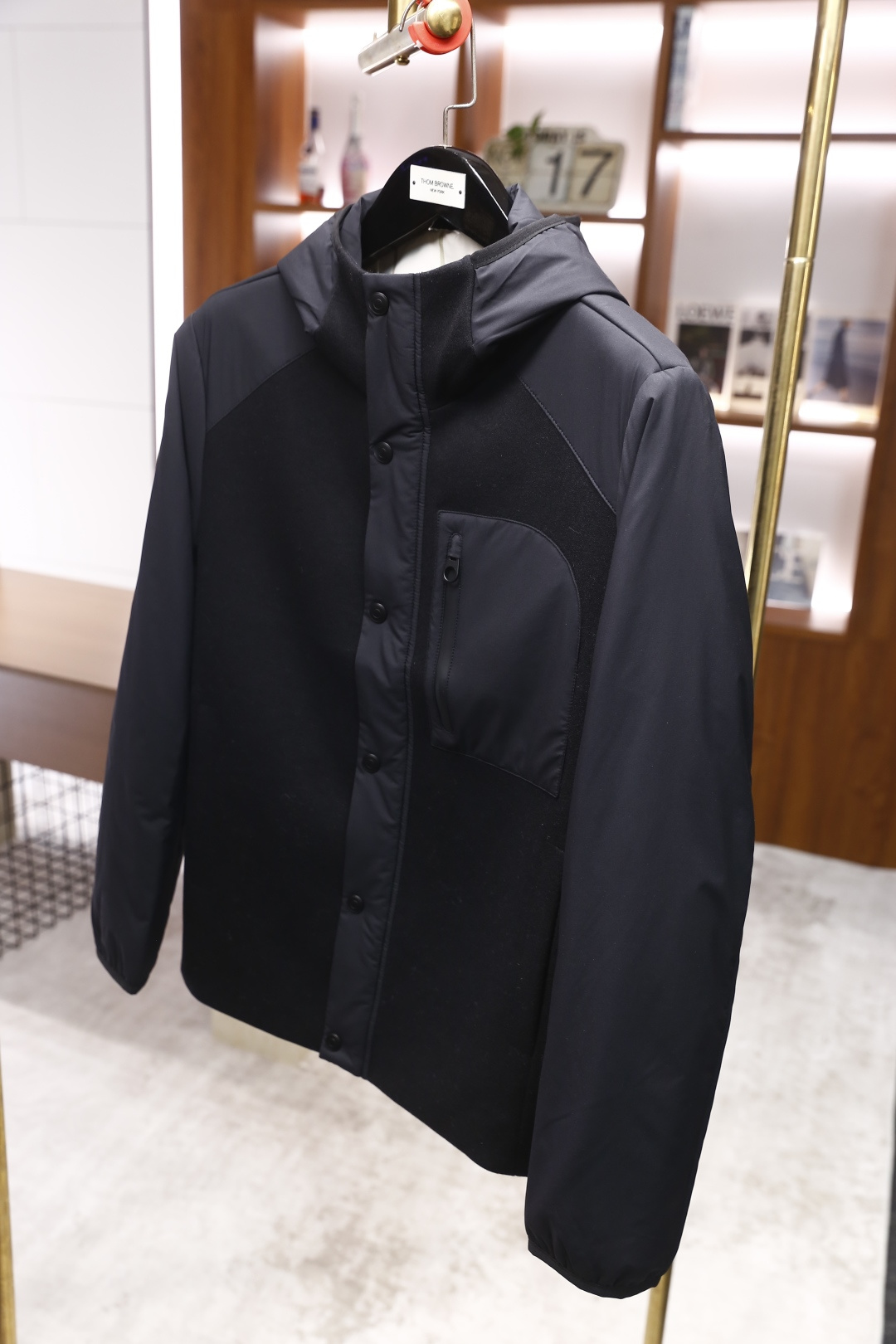 🔥lP🆕.2025秋冬新品时尚男士连帽夹克！舒适百搭，人气极高的一款单品！奢华经典品牌定制LOGO搭配👍