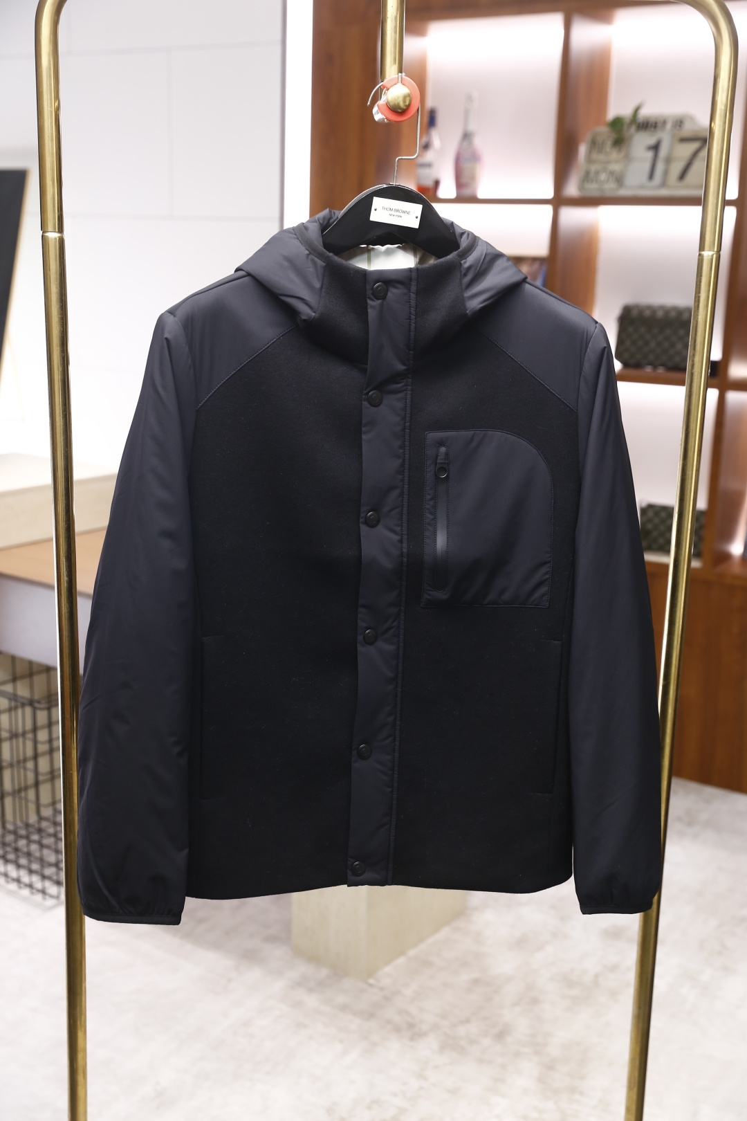 🔥lP🆕.2025秋冬新品时尚男士连帽夹克！舒适百搭，人气极高的一款单品！奢华经典品牌定制LOGO搭配👍