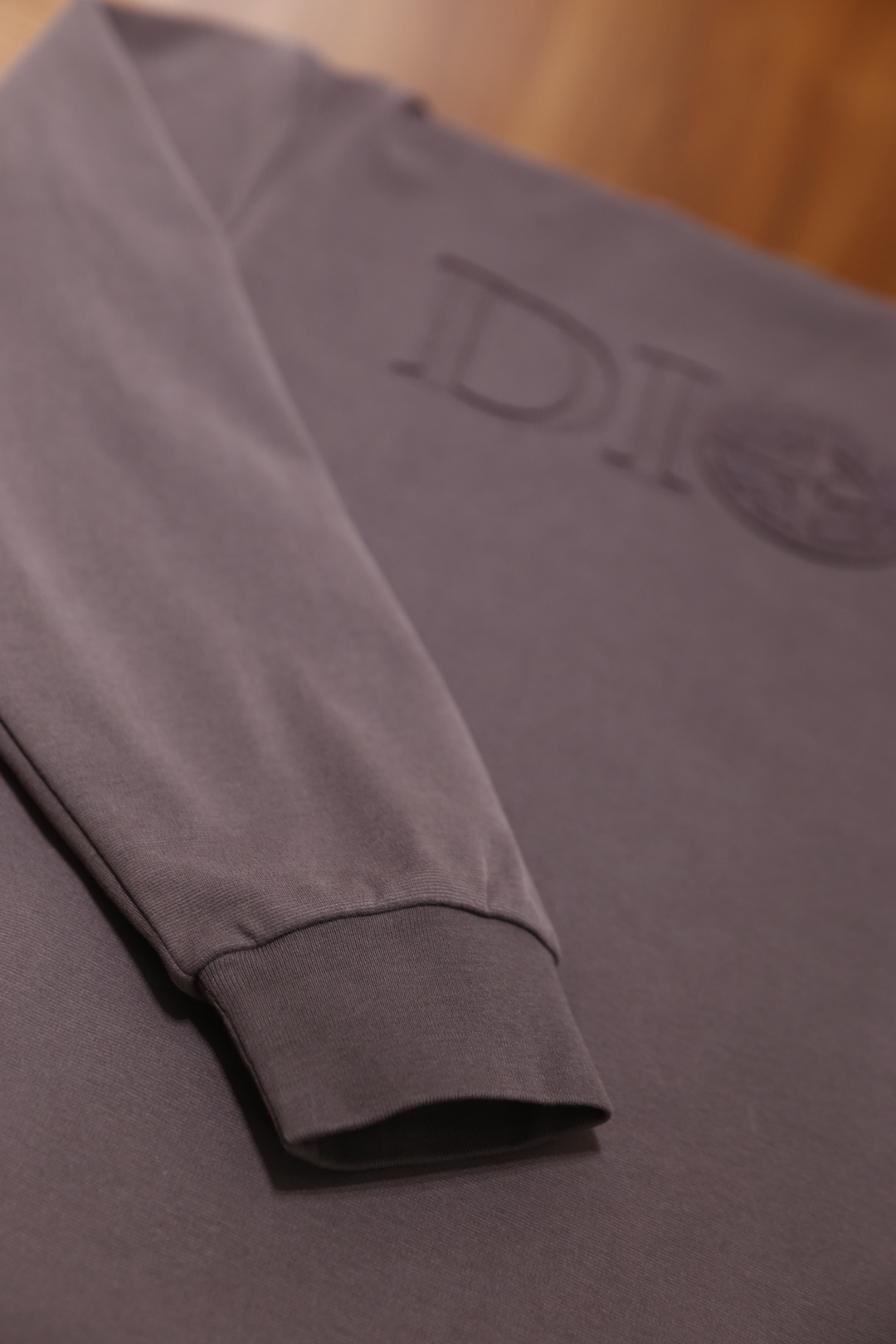 🔥迪奥/Christian D*or.2025秋冬新款男士长袖卫衣🆕经典圆领设计！采用舒适保暖面料！上身