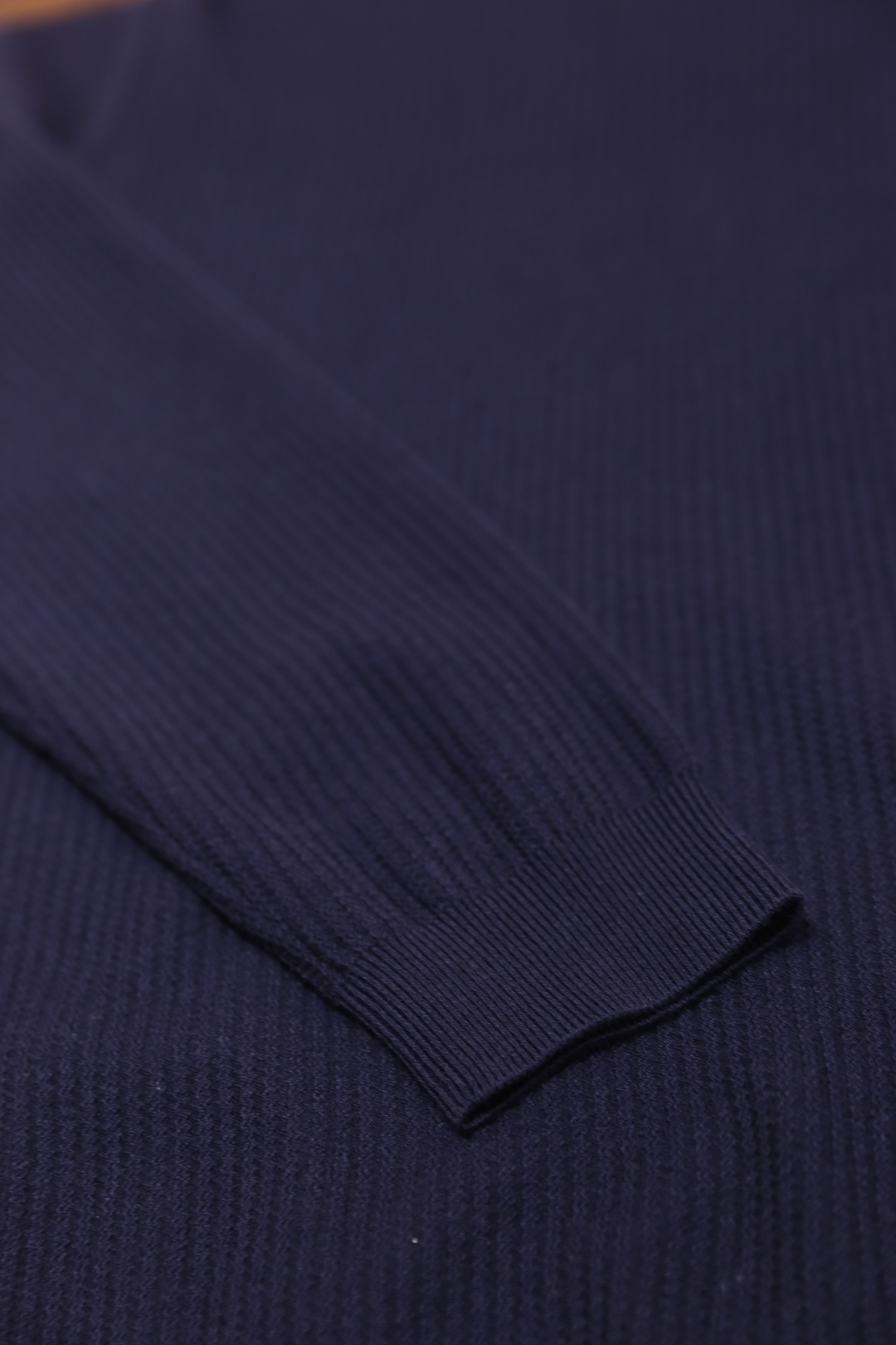 🔥lP🆕.2025秋季新品男士长袖羊毛衫👍🏼独家呈现！奢华品牌LOGO搭配✅超级百搭极符合美学基调的一款