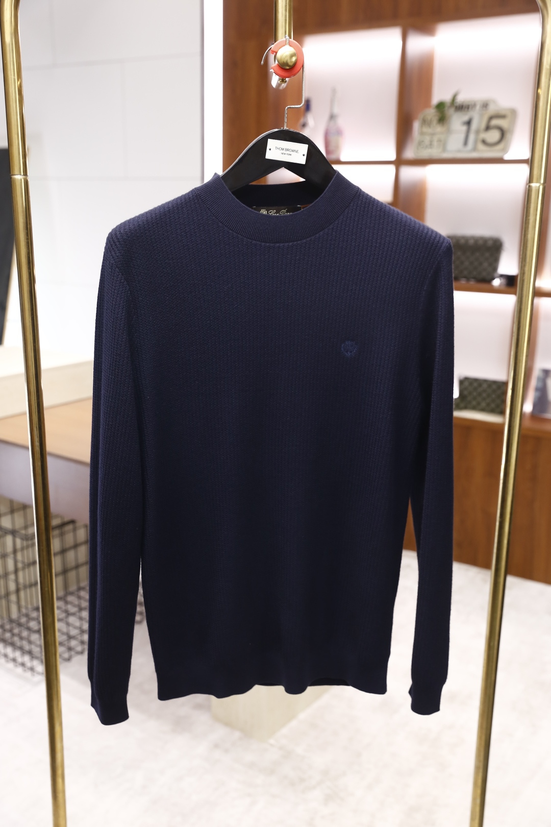 🔥lP🆕.2025秋季新品男士长袖羊毛衫👍🏼独家呈现！奢华品牌LOGO搭配✅超级百搭极符合美学基调的一款