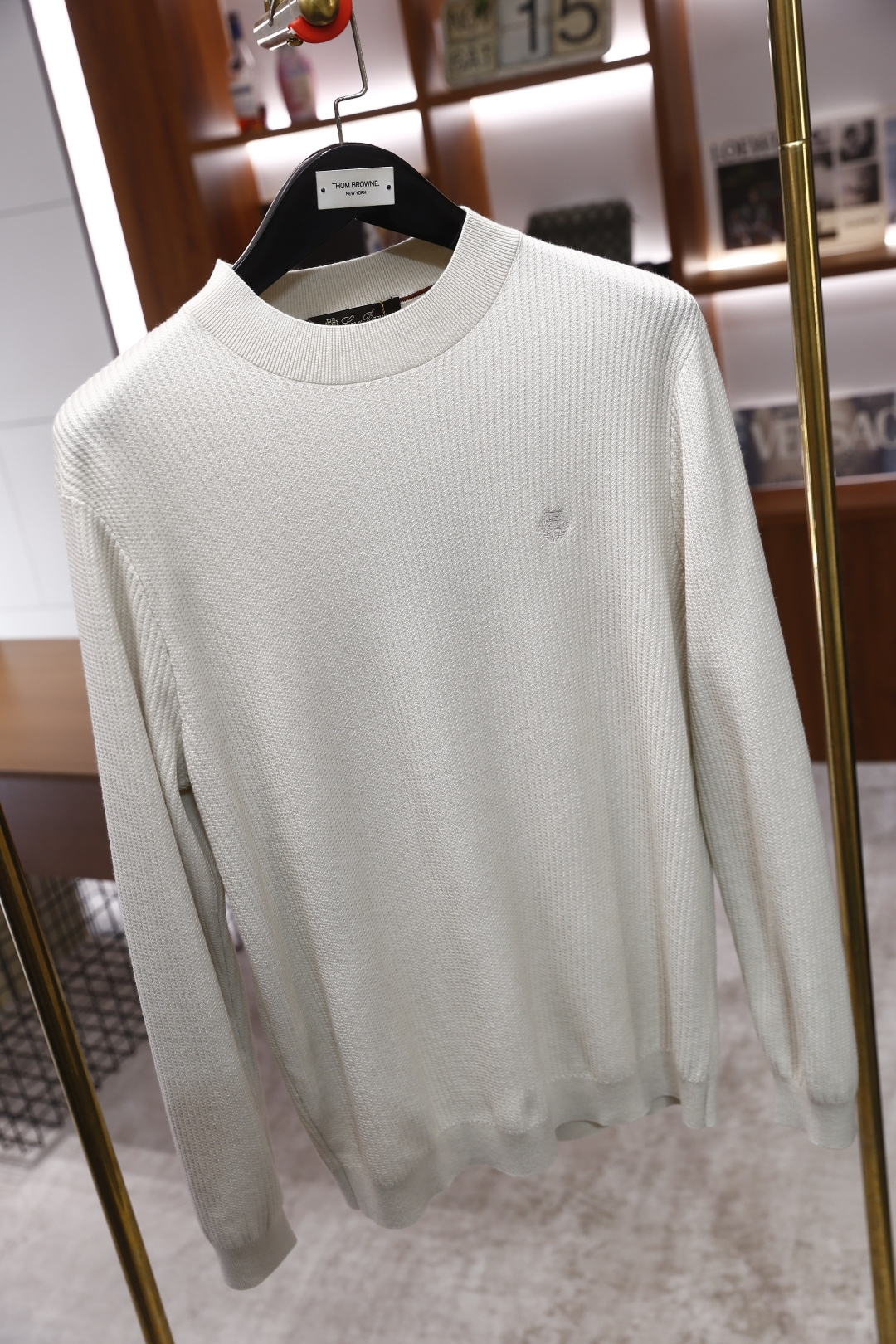 🔥lP🆕.2025秋季新品男士长袖羊毛衫👍🏼独家呈现！奢华品牌LOGO搭配✅超级百搭极符合美学基调的一款