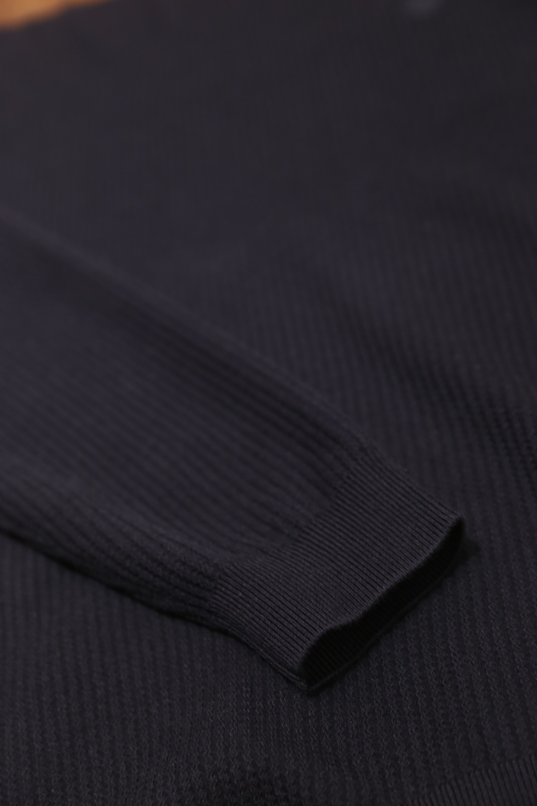 🔥lP🆕.2025秋季新品男士长袖羊毛衫👍🏼独家呈现！奢华品牌LOGO搭配✅超级百搭极符合美学基调的一款