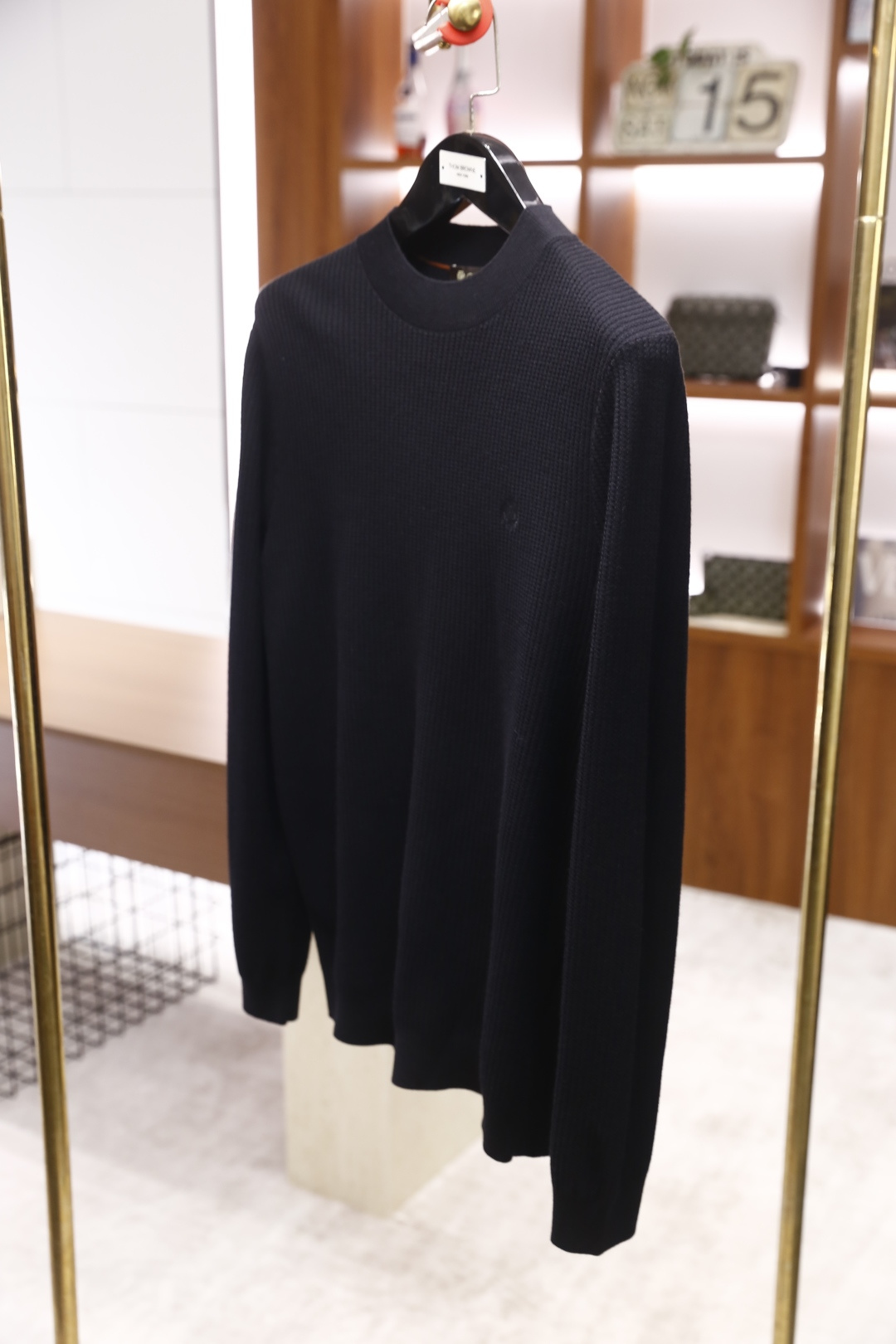 🔥lP🆕.2025秋季新品男士长袖羊毛衫👍🏼独家呈现！奢华品牌LOGO搭配✅超级百搭极符合美学基调的一款