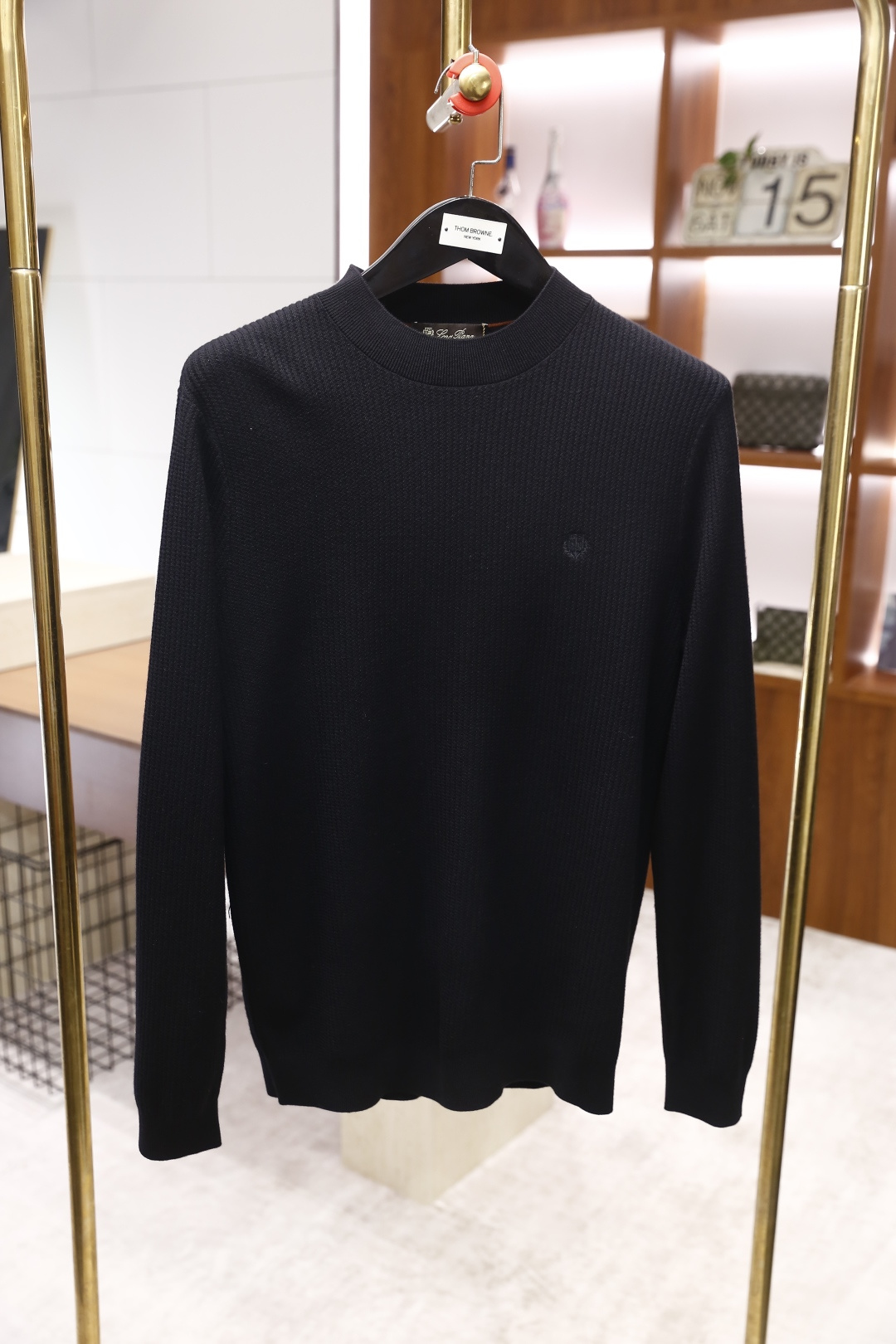 🔥lP🆕.2025秋季新品男士长袖羊毛衫👍🏼独家呈现！奢华品牌LOGO搭配✅超级百搭极符合美学基调的一款