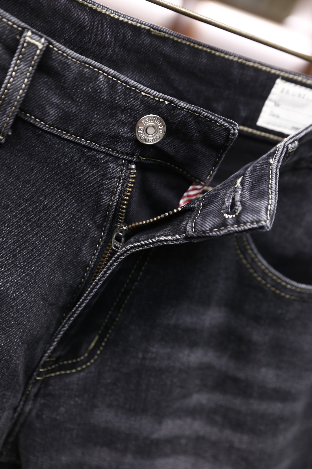 🔥Bc.25秋季新品时尚男士牛仔裤👖采用客供水洗弹力牛仔裤！奢华经典品牌原版Logo设计！时尚潮流因此已