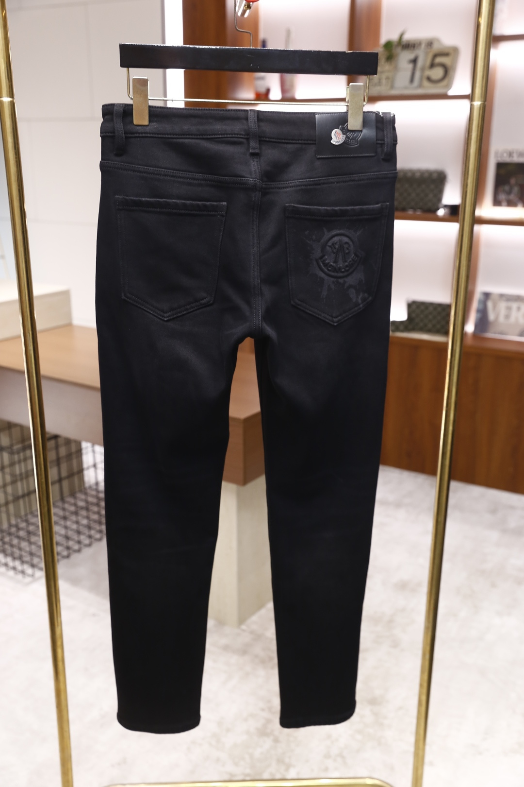 🔥蒙口/Mon*ler.25秋季新品时尚男士牛仔裤👖采用客供水洗弹力牛仔裤！奢华经典品牌Logo设计！时