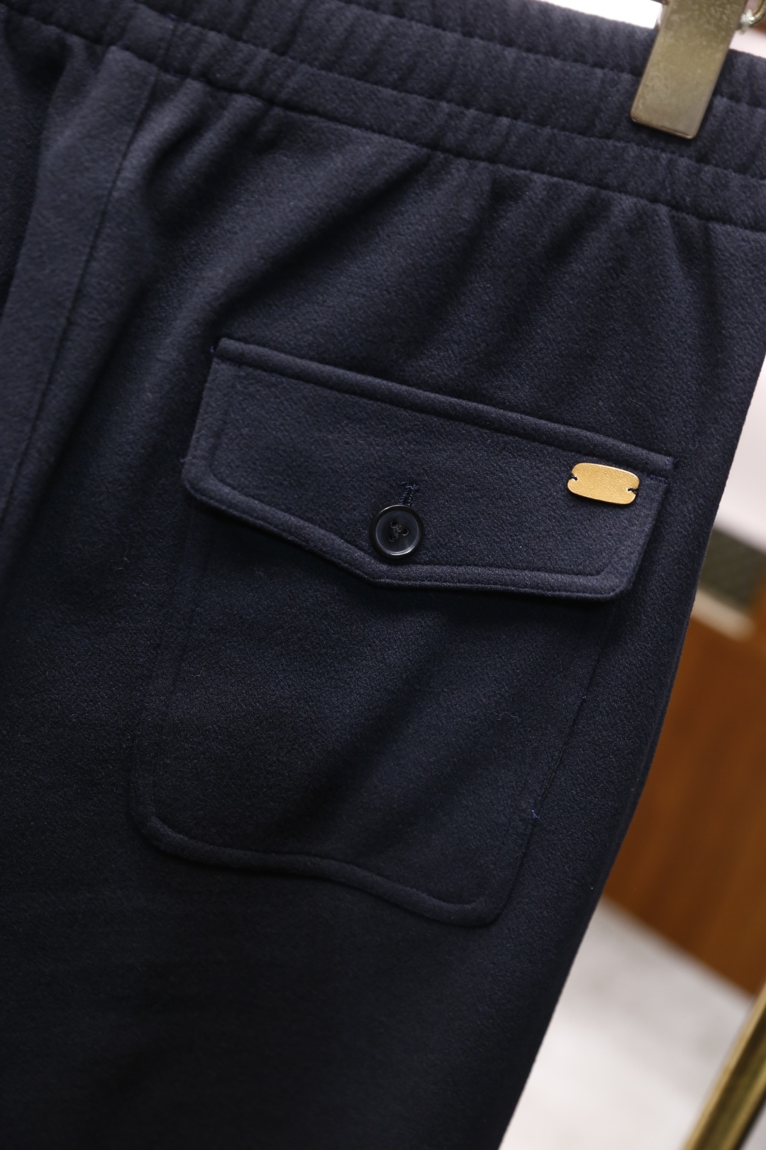 🔥杰尼*/Zeg*a.25秋冬时尚新品男士休闲裤🆕采用舒适保暖面料，奢华经典品牌LOGO元素设计 上身随