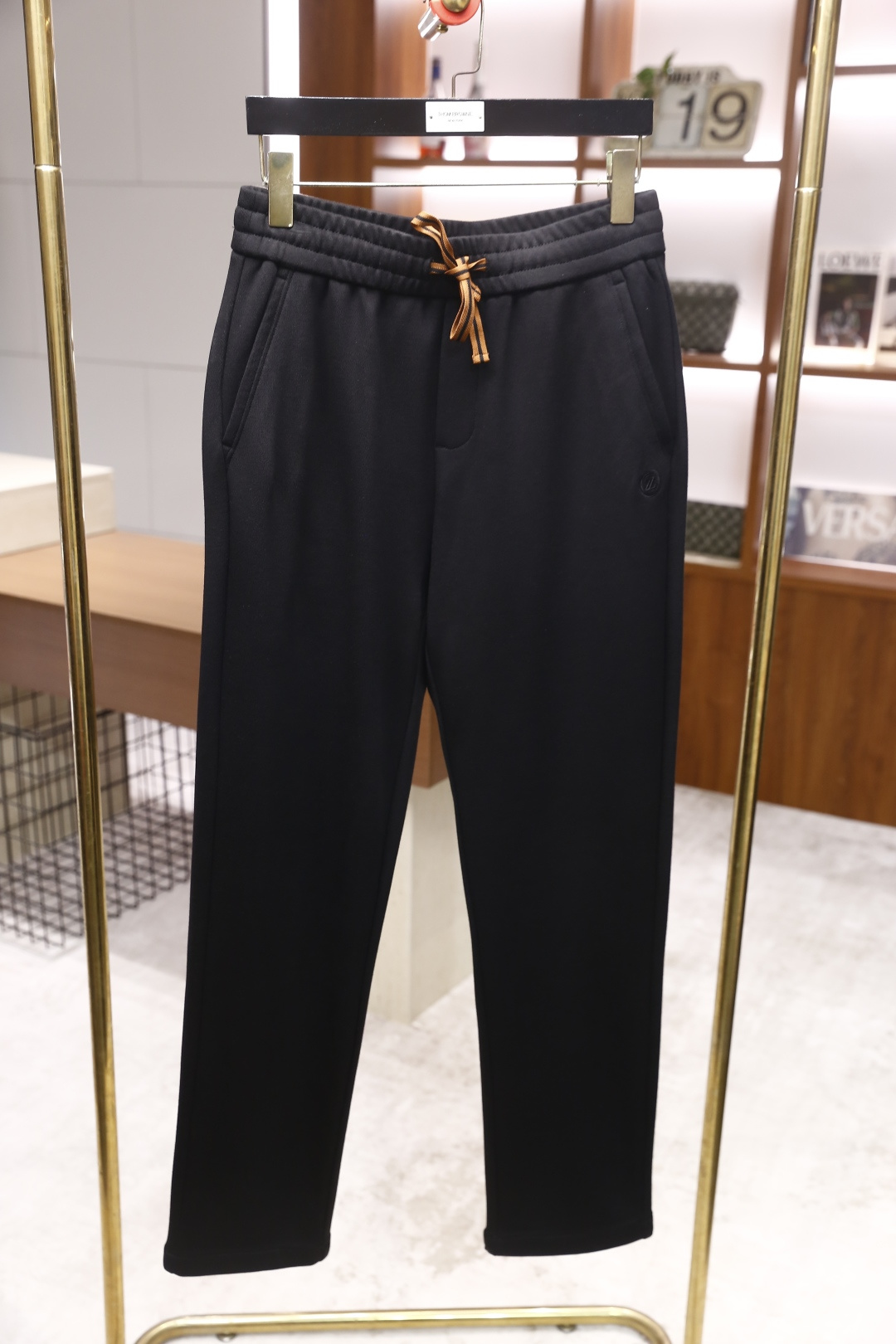 🔥杰尼*/Zeg*a.2025秋冬新款男士休闲裤🆕奢华经典品牌LOGO搭配👍采用舒适保暖棉面料！表面平滑