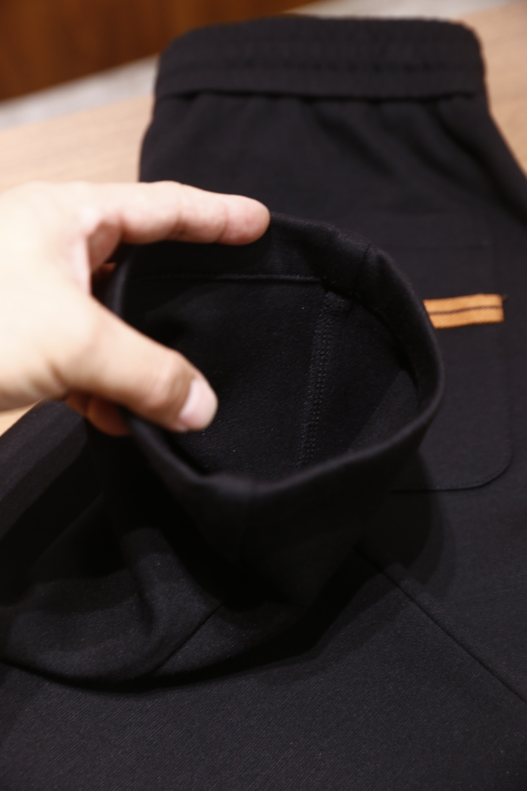 🔥杰尼*/Zeg*a.2025秋冬新款男士休闲裤🆕奢华经典品牌LOGO搭配👍采用舒适保暖棉面料！表面平滑