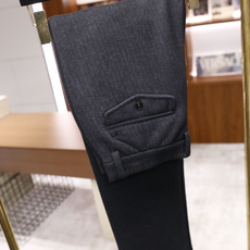 🔥迪奥/Christian Dior.2025秋冬新款!时尚男士百搭休闲裤,采用了质感细腻的混纺面料,呈 🔥迪奥/Christian Dior.2025秋冬新款!时尚男士百搭休闲裤,采用了质感细腻的混纺面料,呈