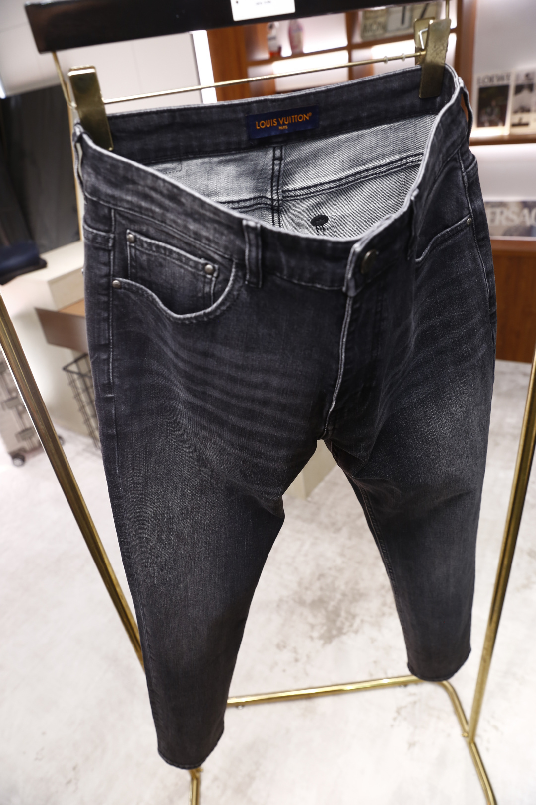 🔥路易威*/Lv.2025秋季新品原单高端男士牛仔裤！奢华经典品牌字母LOGO配饰 身穿着非常舒适 低调