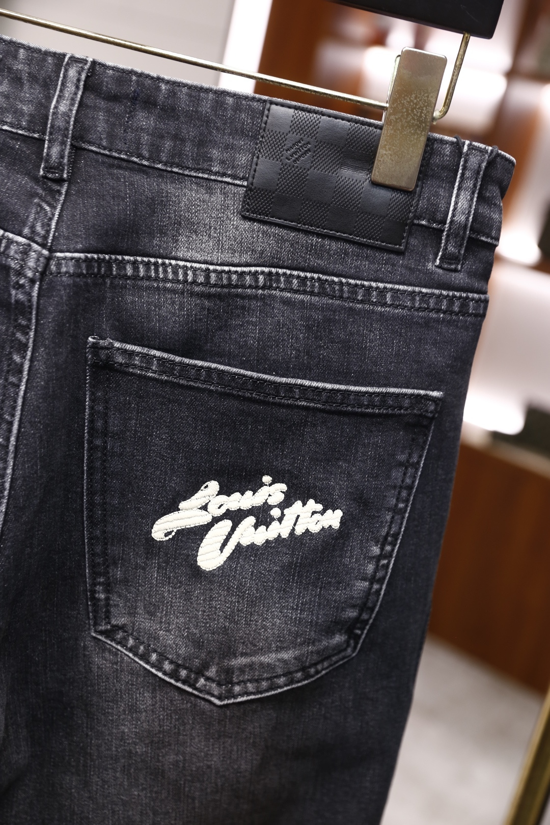 🔥路易威*/Lv.2025秋季新品原单高端男士牛仔裤！奢华经典品牌字母LOGO配饰 身穿着非常舒适 低调