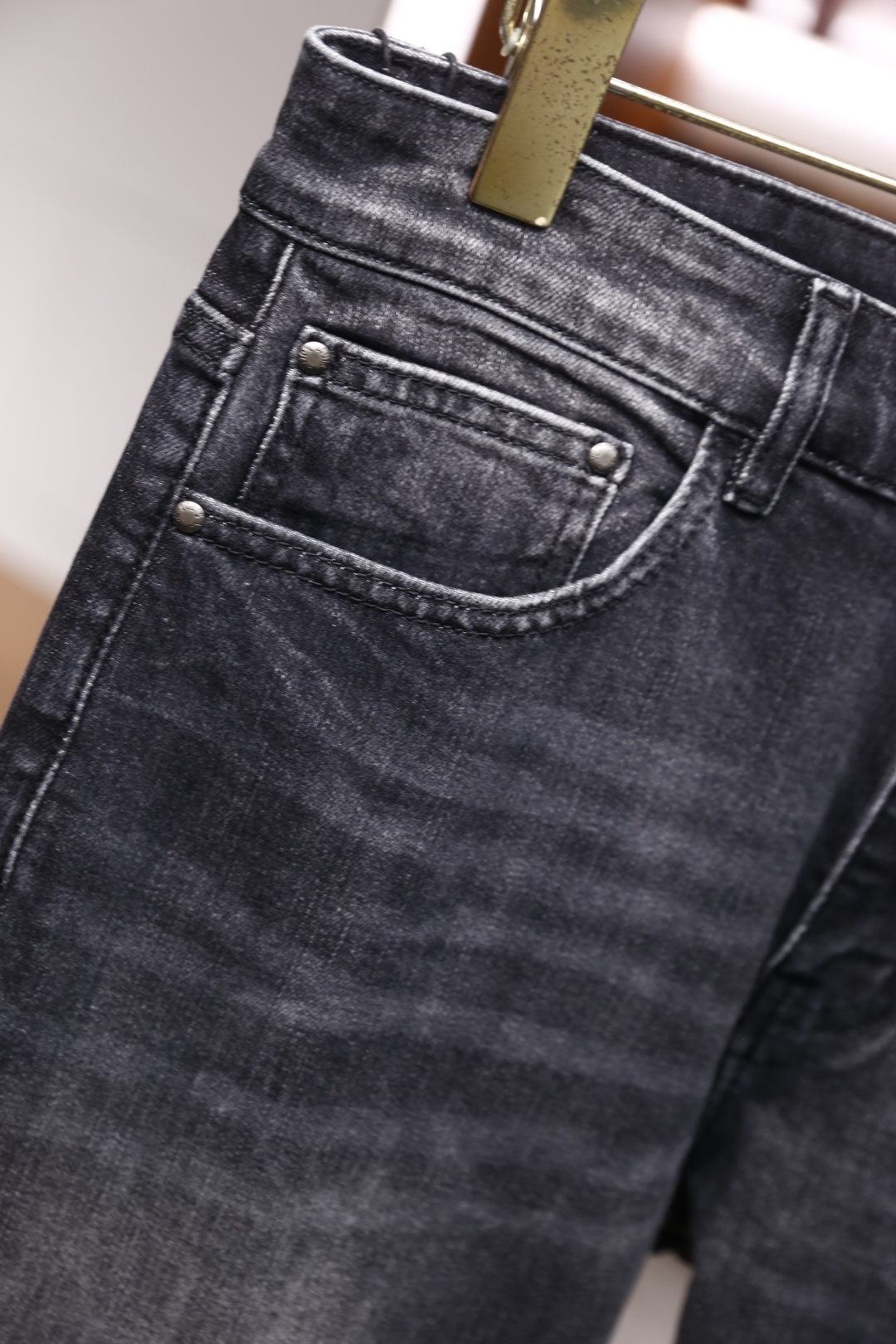 🔥路易威*/Lv.2025秋季新品原单高端男士牛仔裤！奢华经典品牌字母LOGO配饰 身穿着非常舒适 低调