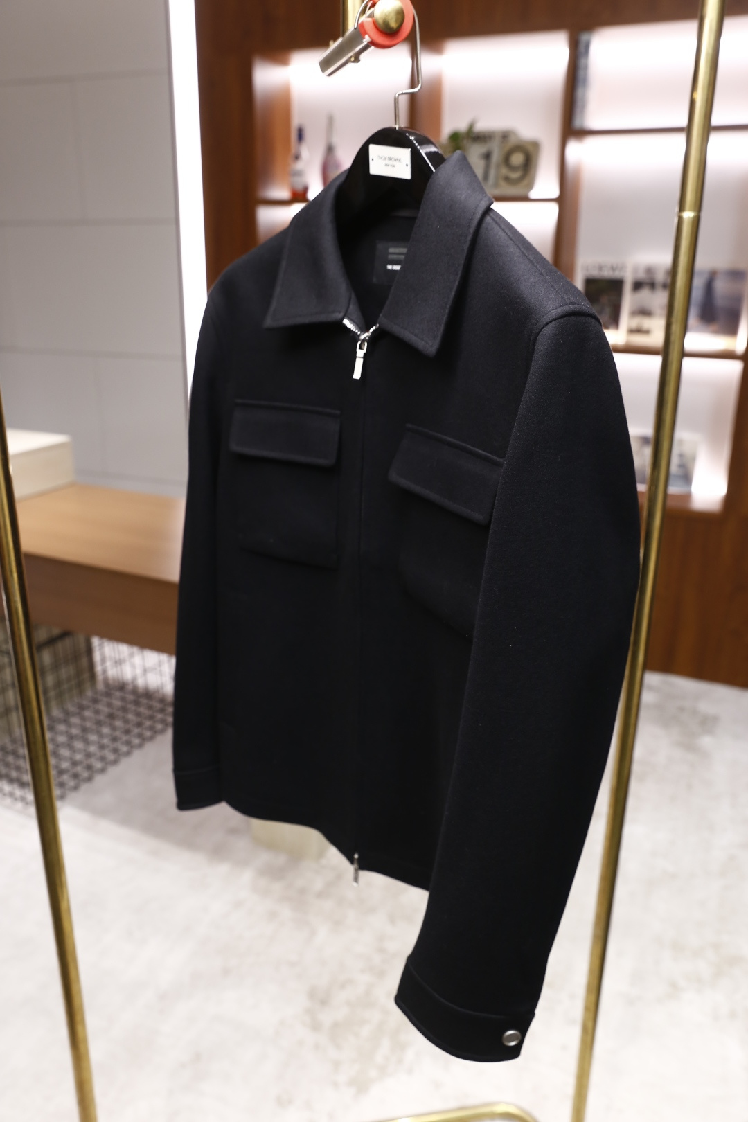 🔥杰尼*/Ze*na.2025秋冬新款！时尚男士黑色翻领夹克，采用了经典的翻领设计，线条利落，兼具休闲与