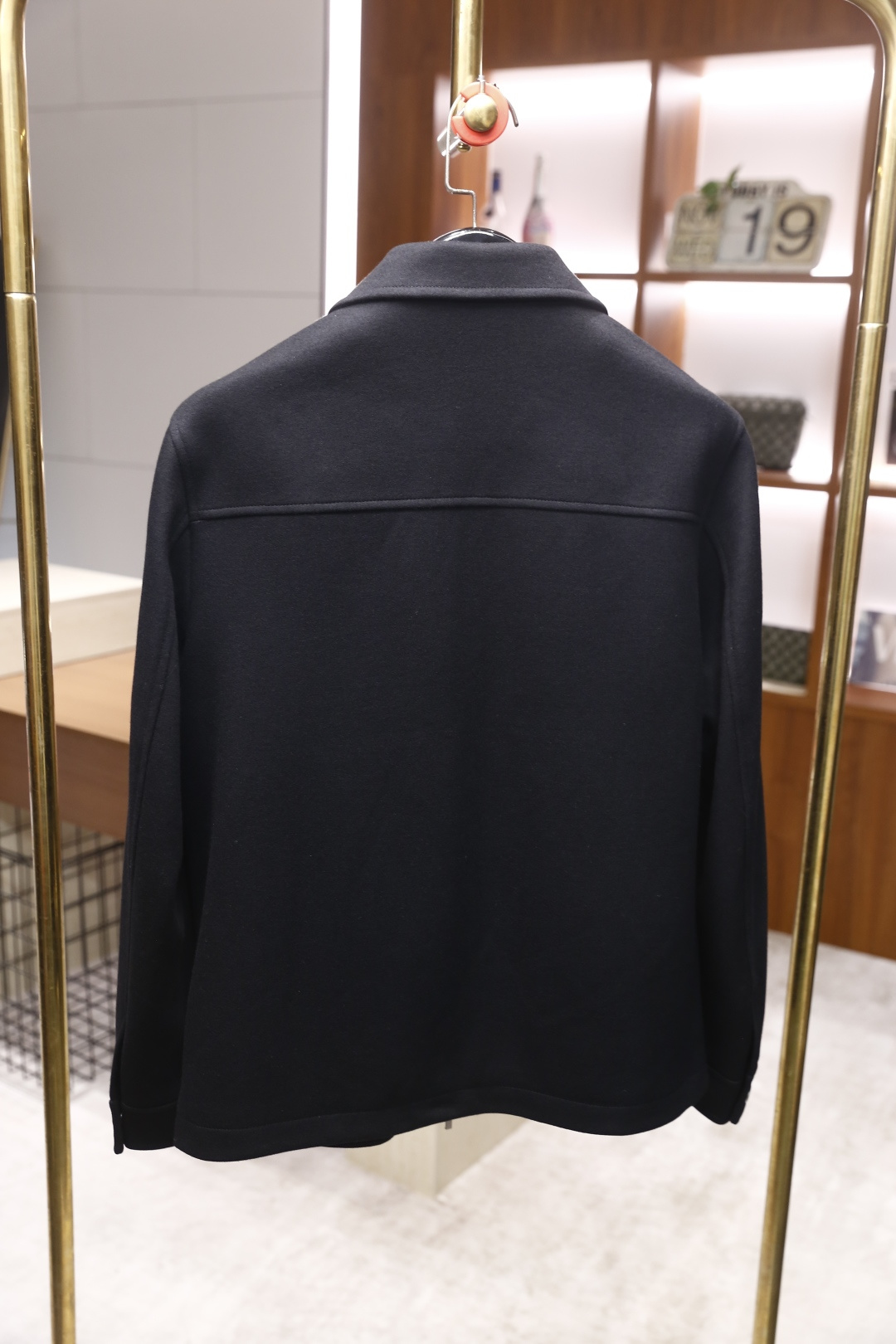 🔥杰尼*/Ze*na.2025秋冬新款！时尚男士黑色翻领夹克，采用了经典的翻领设计，线条利落，兼具休闲与