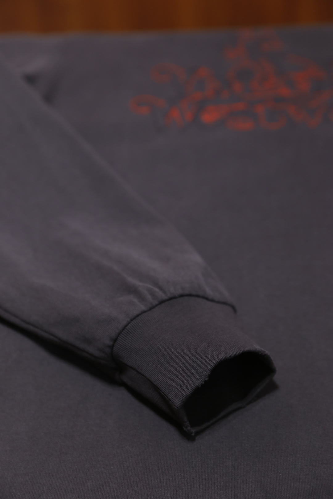 🔥西太后.2025秋冬新款男士长袖卫衣🆕经典圆领设计！采用舒适保暖纯棉面料！上身百搭👍胸前奢华经典字母L