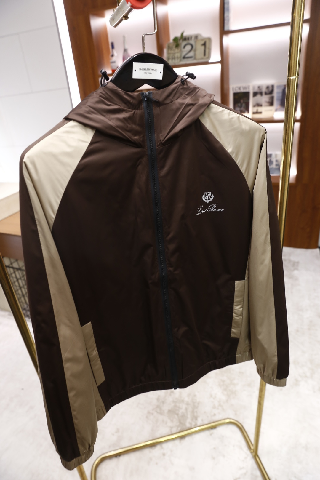 🔥lP🆕.2025秋冬新品！时尚男士拼色羽绒棉服👍奢华经典品牌LOGO设计 细节非常讲究 品味轻熟男最爱