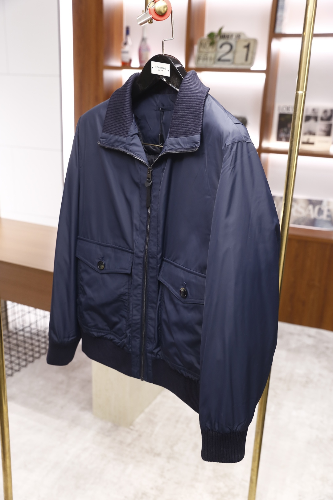 🔥lP🆕.25秋冬新款🆕时尚男士飞行员羽绒夹克，甄选高密度尼龙面料搭配优质羽绒填充，触感细腻丝滑且富有柔