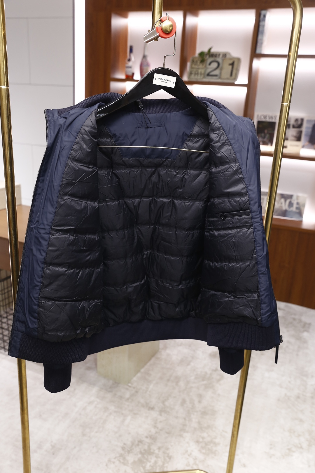 🔥lP🆕.25秋冬新款🆕时尚男士飞行员羽绒夹克，甄选高密度尼龙面料搭配优质羽绒填充，触感细腻丝滑且富有柔