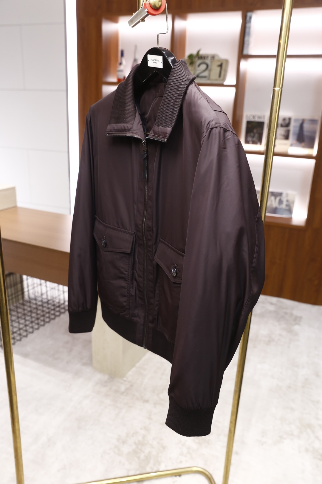 🔥lP🆕.25秋冬新款🆕时尚男士飞行员羽绒夹克，甄选高密度尼龙面料搭配优质羽绒填充，触感细腻丝滑且富有柔