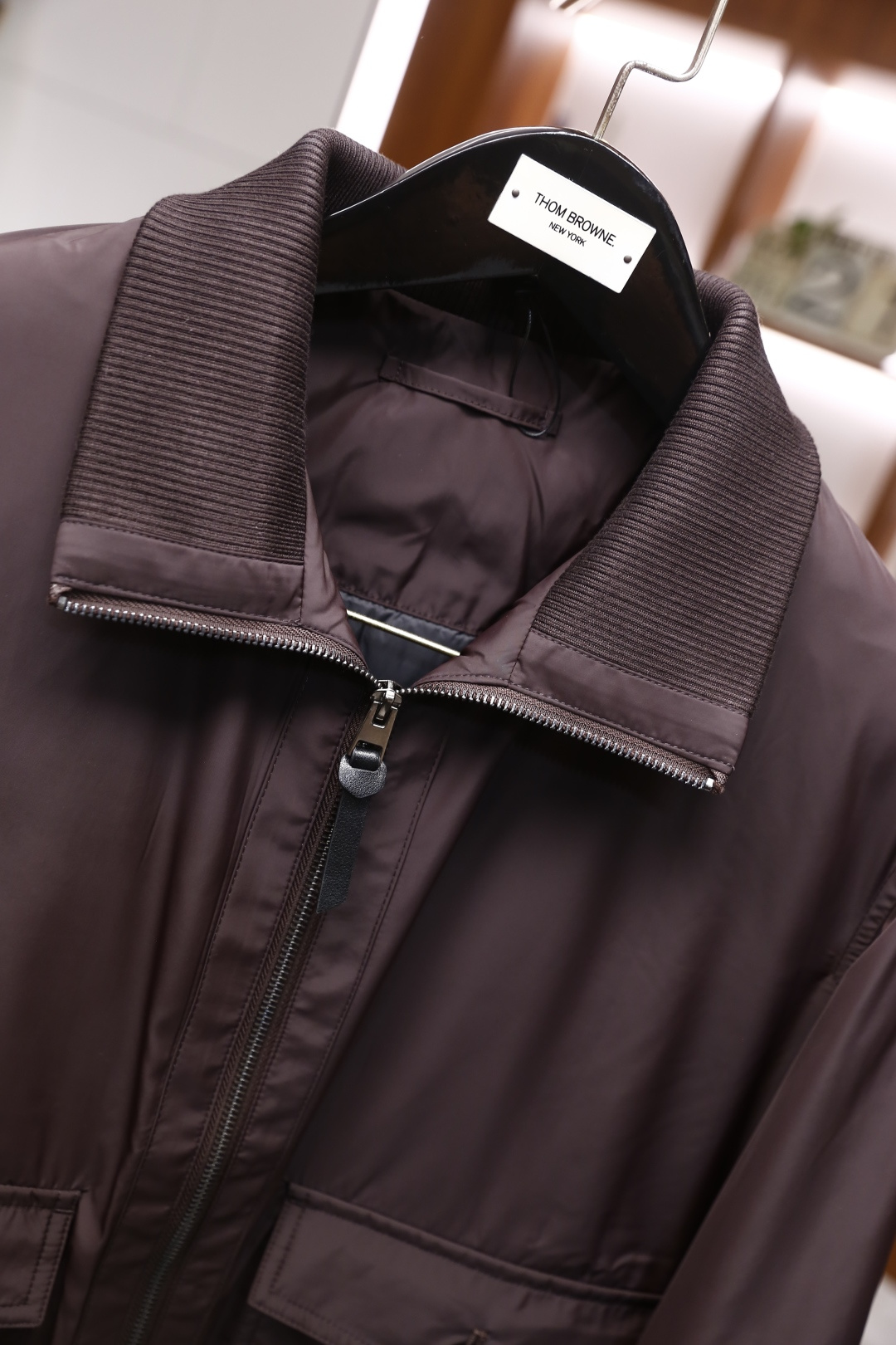 🔥lP🆕.25秋冬新款🆕时尚男士飞行员羽绒夹克，甄选高密度尼龙面料搭配优质羽绒填充，触感细腻丝滑且富有柔