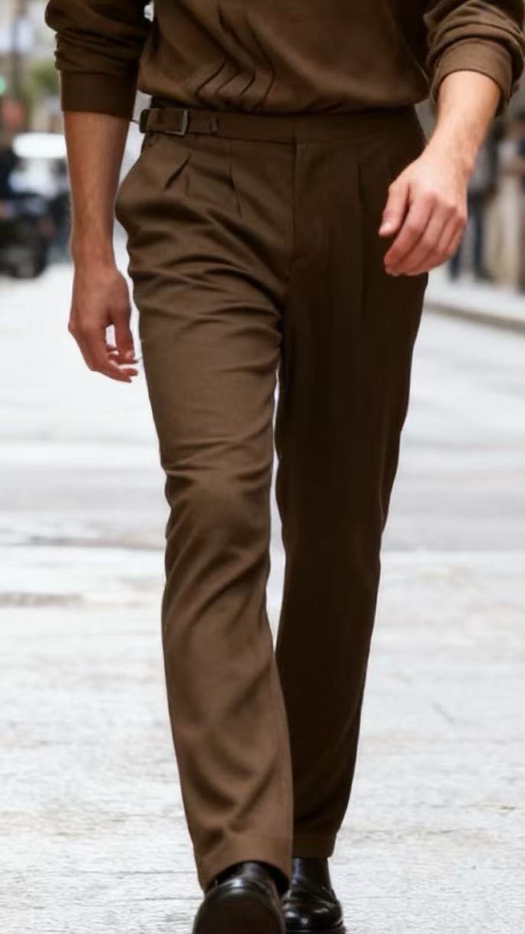 🔥lP🆕.2025秋冬新款！时尚男士百搭双褶西裤👍在面料的选择上尤为考究，呈现出细腻的质感与柔和的光泽，