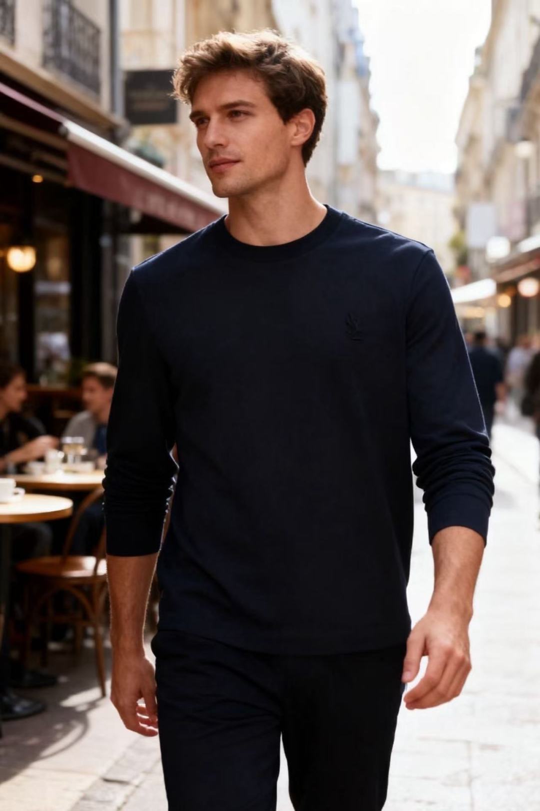 🔥圣罗兰.2025秋季新品！时尚男士长袖打底衫！采用舒适保暖棉面料👍质感平整顺滑，风格偏向简约百搭！胸前