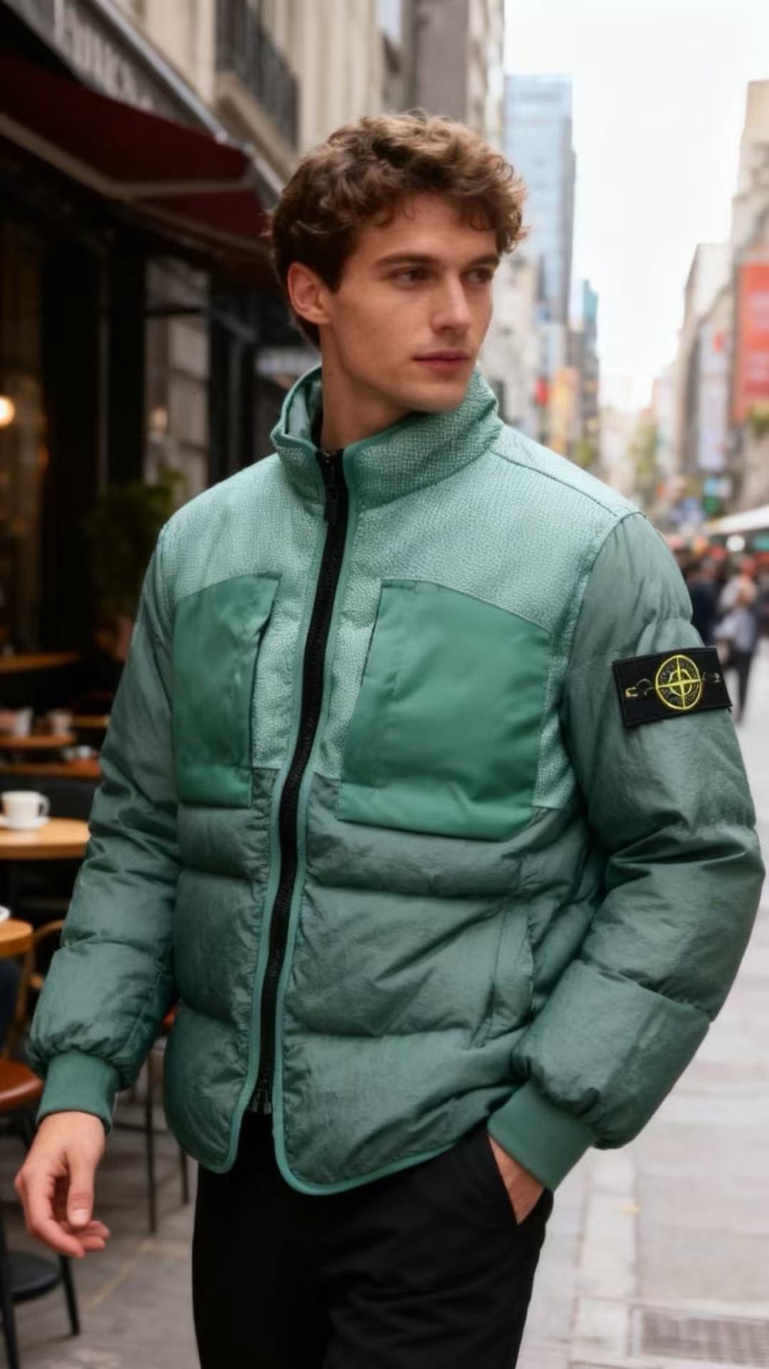 NO:621931,Stone Island. 25 new autumn and winter styles!  Stylish men's stand-up collar cotton jacket, luxury classic brand original LOGO design, very particular about details, the favorite version of mature men with taste, the upper body effect of the version is good-looking and versatile, foreign trade company products, original customized models, urban trend products, slim tailoring, simple and trendy design, suitable for any life match, fashionable models, shipped from domestic first-line factories, counter size: M-2XL, shipped the next day!  ,,alexander wang19860909石头岛. 25秋冬新款！时尚男士立领棉服奢华经典品牌原版LOGO设计 细节非常讲究 品味轻熟男最爱版型 版型上身效果炒鸡好看百搭 外贸公司货品,原版订制款,都市潮流品,修身剪裁,简约潮流风设计,生活任意搭配,时尚款,国内一线工厂出货专柜尺码:M-2XL,隔天出货！,,alexander wang,Men's clothing