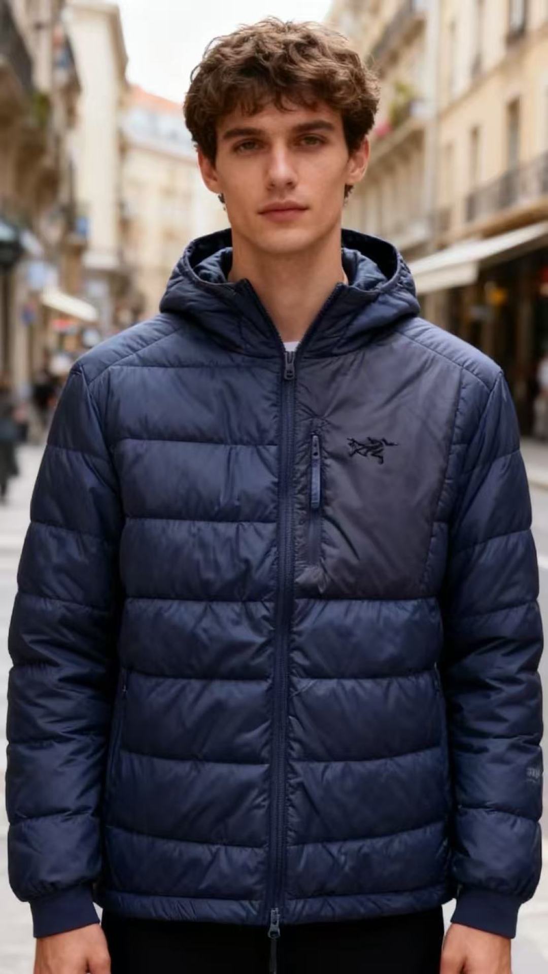 NO:621925,Arc'teryx. The new autumn and winter fashionable men's rib down jacket belongs to the urban outdoor series. It adopts a classic rib quilting design and is filled with 90% down inside. It provides lightweight warmth while maintaining a slim fit and avoiding bulkiness. Its design details include a hooded style, zipper fly, side pockets, and the outer fabric is water-repellent. It can be worn alone or as a middle layer, making it suitable for daily commuting and light outdoor activities!  Sizes S-2XL, shipped next day!  ,arc'teryx,down jacket,hats,alexander wang19860909始祖鸟. 秋冬新款时尚男士排骨羽绒服,属于城市户外系列整体采用经典的排骨绗缝设计,内里采用90绒填充,在提供轻量保暖的同时保持修身剪裁,避免臃肿.它的设计细节包括连帽款式、拉链门襟、侧边口袋,外层面料具备防泼水功能,既可以单穿,也可作为中间层叠穿,适合日常通勤与轻户外活动！尺码S-2XL,隔天出货！,arc'teryx,down jacket,hats,alexander wang,Men's clothing