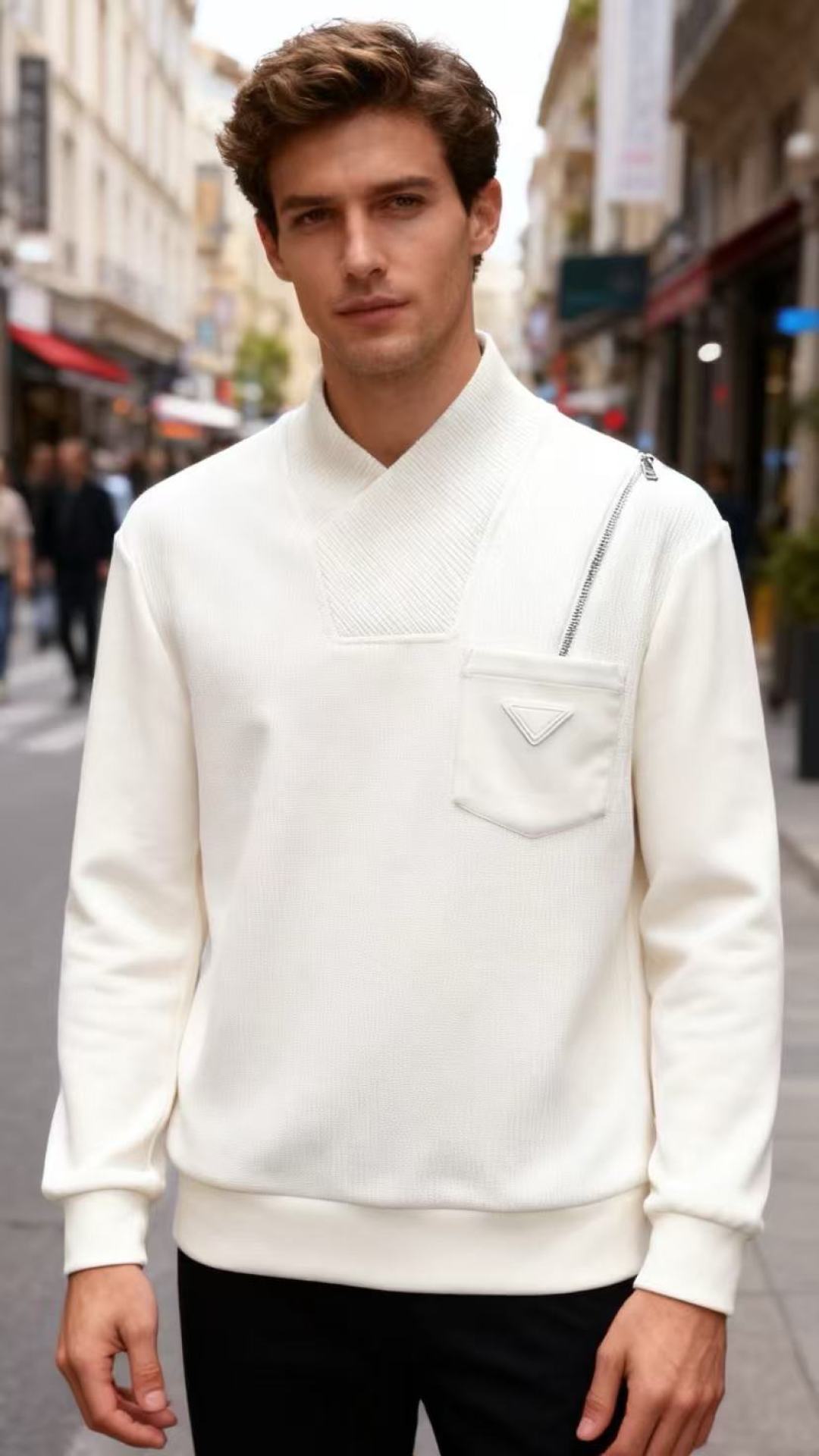 NO:626492,Pra*/Pra*a. 25 new autumn and winter styles!  Fashionable men's all-match V-neck sweatshirt. It is made of knitted texture fabric as the main body, with a V-neck rib splicing design, diagonal zipper decoration on the side, and a patch pocket element with a triangle logo on the chest. The overall style is light, luxurious and fashionable, suitable for daily casual and light fashion scenes in autumn and winter. It can be worn alone or as an inner layer, with both design and practicality!  A must-have item for fall and winter!  Sizes 48-56, shipped next day!  ,,prada,prada,hoodie,sweatshirts,alexander wang19860909普拉*/Pra*a. 25秋冬新款！时尚男士百搭V领卫衣,它以针织纹理面料为主体,搭配V领罗纹拼接设计,侧边加入斜拉链装饰,胸前设有带三角标识的贴袋元素,整体风格轻奢时尚,适配秋冬日常休闲、轻潮流等场景,可单穿或作为内搭,兼具设计感与实用性！秋冬必备单品！尺码48-56,隔天出货！,,prada,prada,hoodie,sweatshirts,alexander wang,Men's clothing