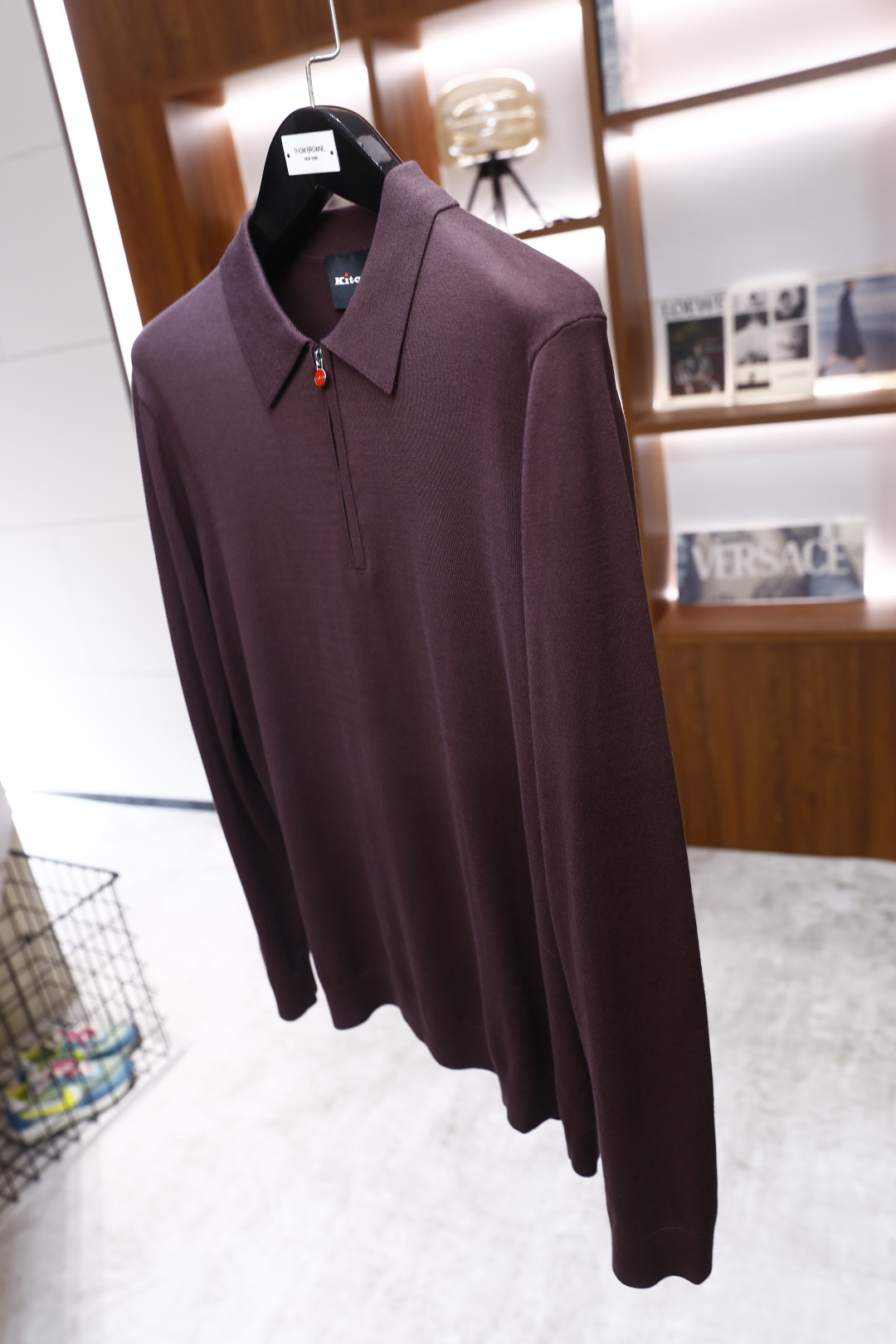 🔥Kiton.25秋季新款！时尚男士长袖针织Polo衫，整体采用细腻的针织面料打造，质感柔软且垂坠感良好