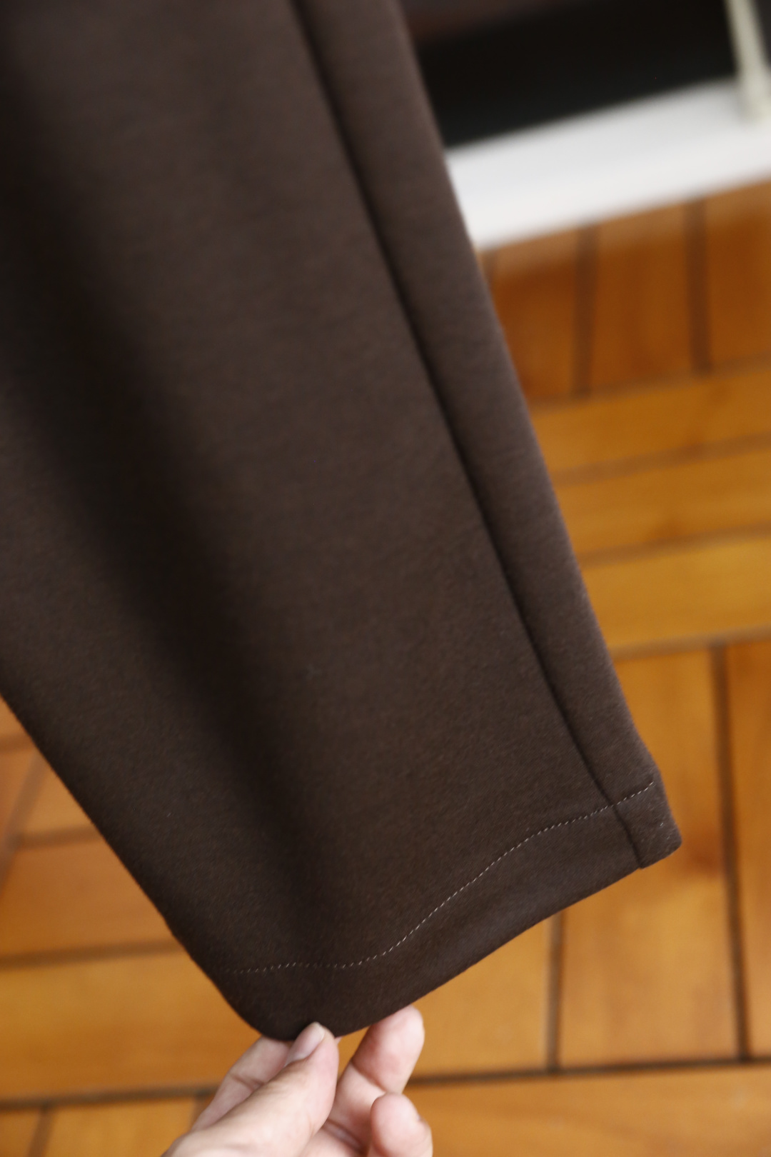 🔥布鲁提.25秋季时尚新品男士休闲裤🆕采用顶级天丝羊毛面料，经典品牌元素设计 上身随意舒服！松紧腰搭配无