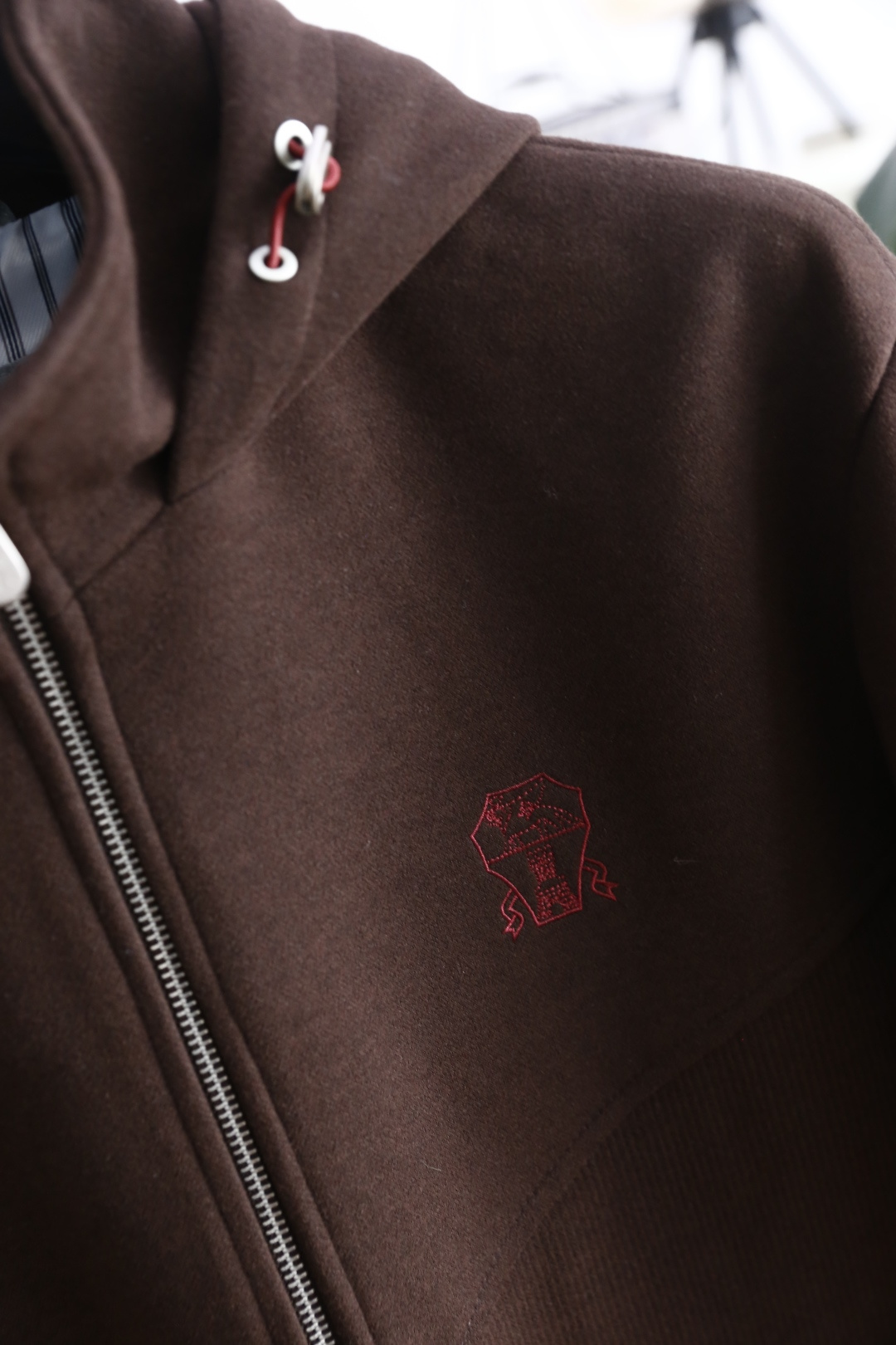 🔥Bc.25秋冬新款！时尚男士连帽拉链外套，整体为宽松合身版型，采用舒适保暖面料结合工艺打造，连帽设计搭