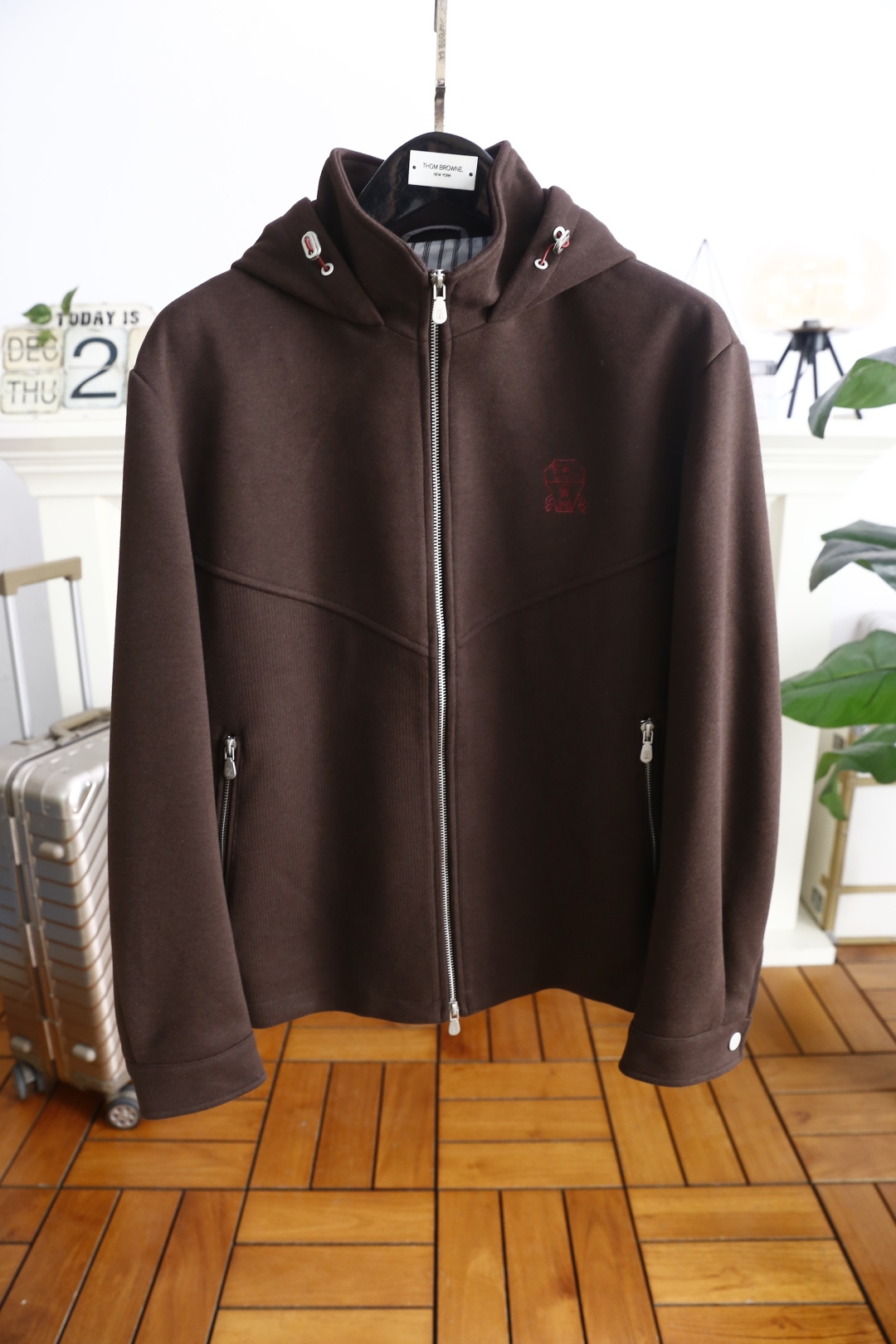 🔥Bc.25秋冬新款！时尚男士连帽拉链外套，整体为宽松合身版型，采用舒适保暖面料结合工艺打造，连帽设计搭