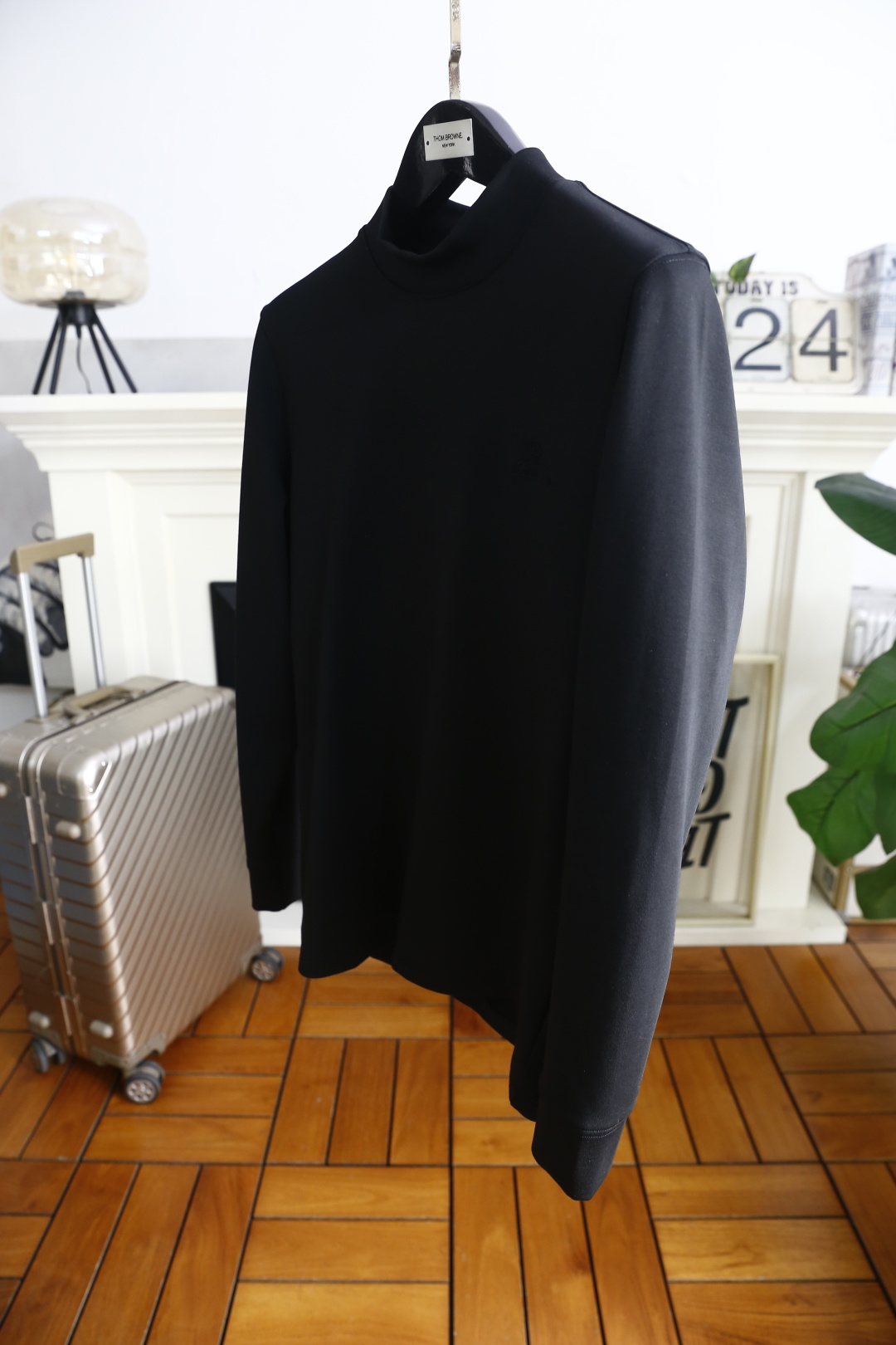 🔥lP🆕.25秋冬新款！时尚男士百搭半高领长袖上衣，采用莫代尔精梳棉羊毛混纺面料👍胸前品牌精致绣花字母L