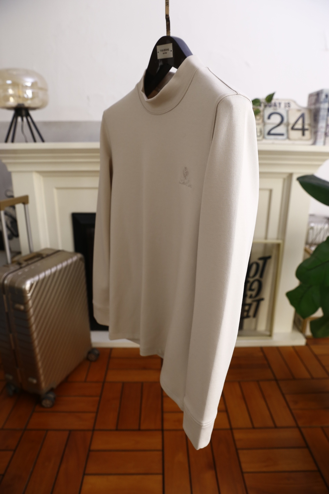 🔥lP🆕.25秋冬新款！时尚男士百搭半高领长袖上衣，采用莫代尔精梳棉羊毛混纺面料👍胸前品牌精致绣花字母L