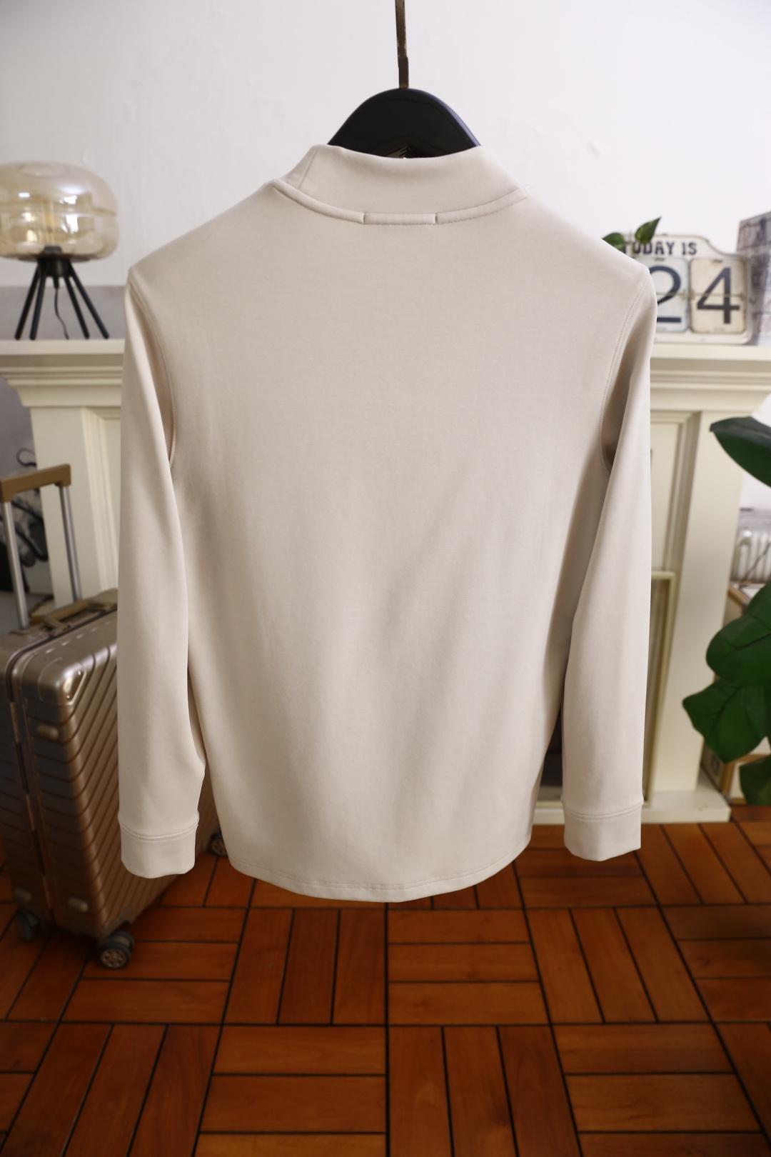 🔥lP🆕.25秋冬新款！时尚男士百搭半高领长袖上衣，采用莫代尔精梳棉羊毛混纺面料👍胸前品牌精致绣花字母L