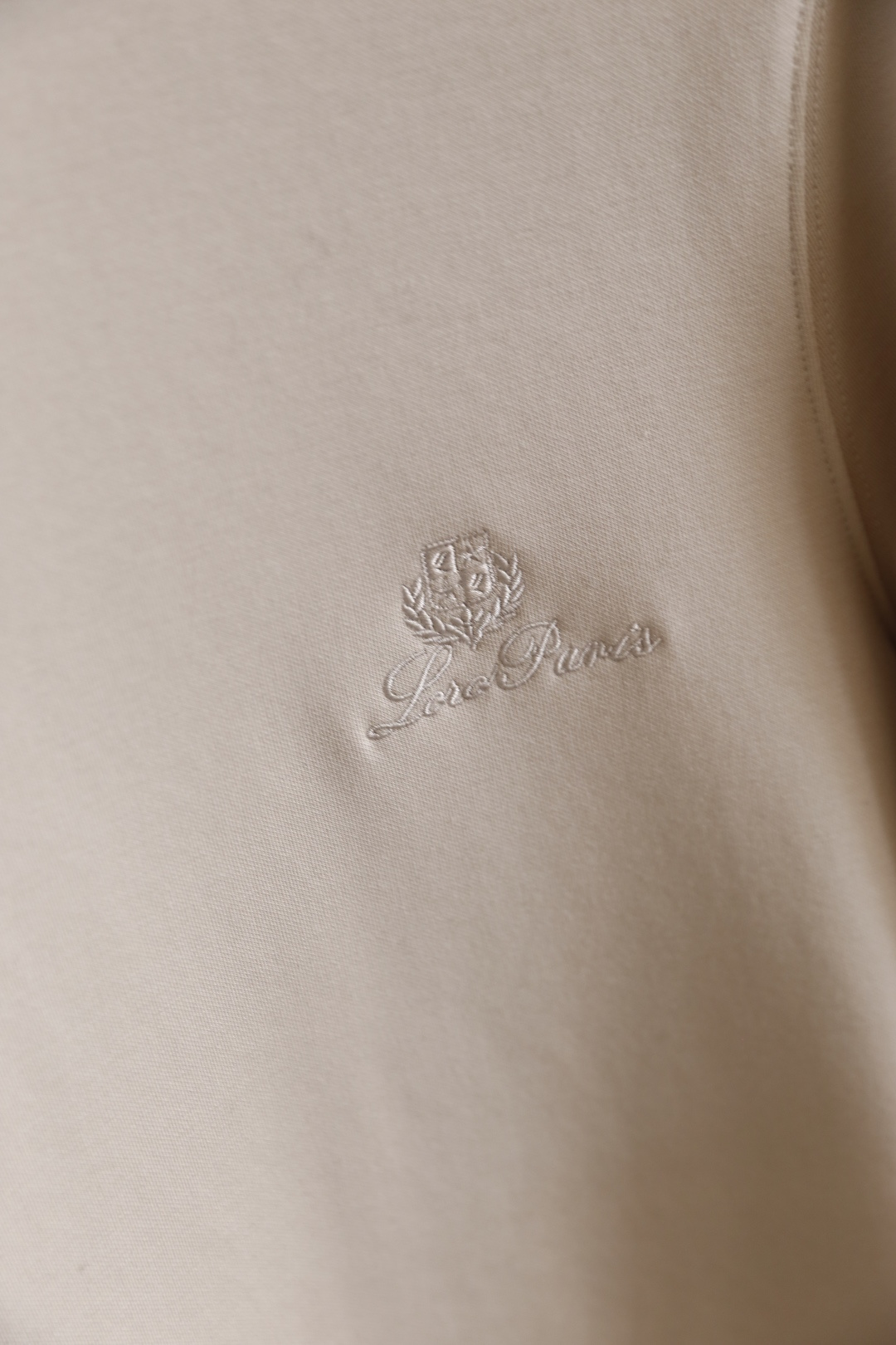 🔥lP🆕.25秋冬新款！时尚男士百搭半高领长袖上衣，采用莫代尔精梳棉羊毛混纺面料👍胸前品牌精致绣花字母L